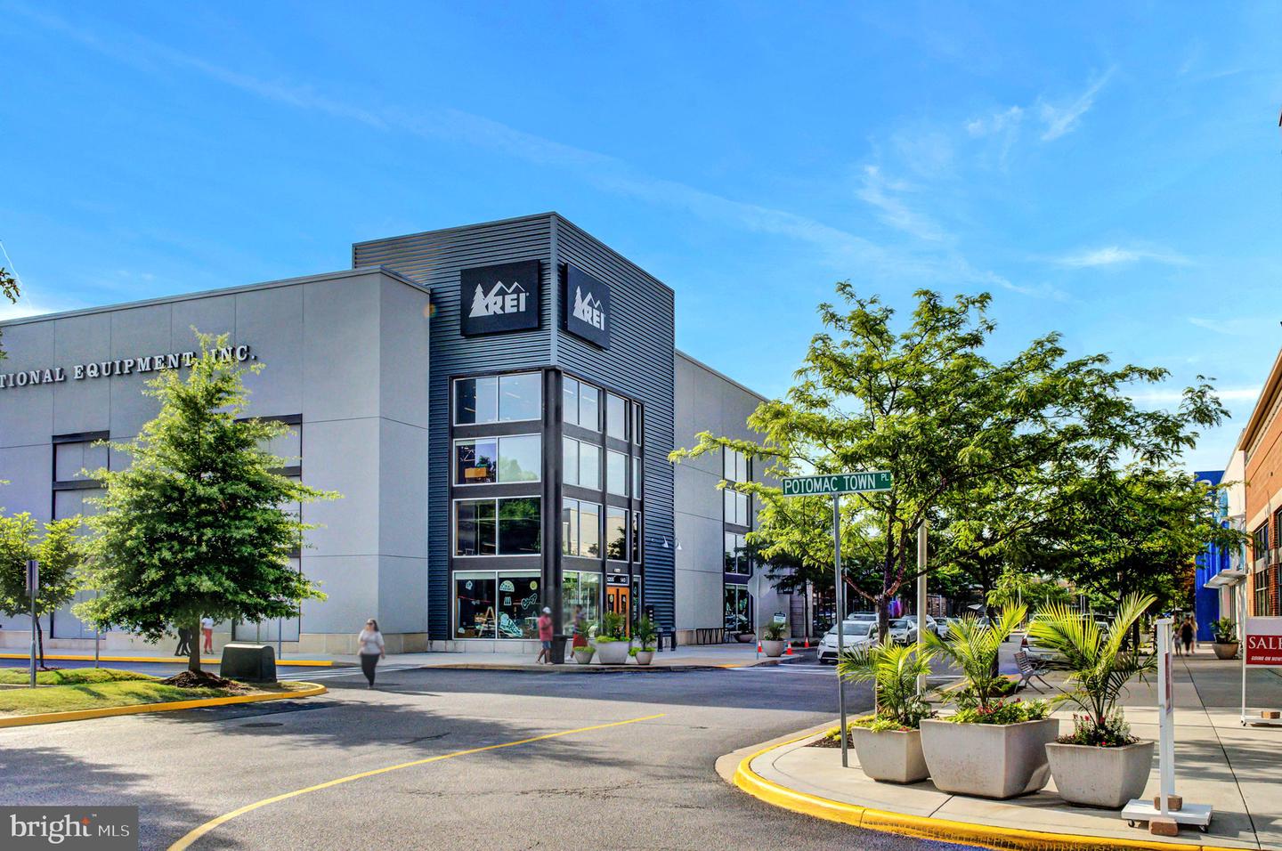 2234 HENRY WATTS LOOP, WOODBRIDGE, Virginia 22191, 4 Bedrooms Bedrooms, ,3 BathroomsBathrooms,Residential,For sale,2234 HENRY WATTS LOOP,VAPW2109414 MLS # VAPW2109414