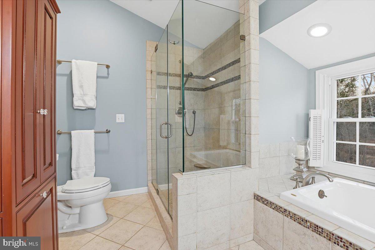 15456 WATERS CREEK DR, CENTREVILLE, Virginia 20120, 4 Bedrooms Bedrooms, ,4 BathroomsBathrooms,Residential,For sale,15456 WATERS CREEK DR,VAFX2283192 MLS # VAFX2283192