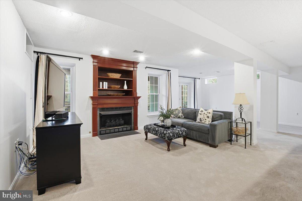 15456 WATERS CREEK DR, CENTREVILLE, Virginia 20120, 4 Bedrooms Bedrooms, ,4 BathroomsBathrooms,Residential,For sale,15456 WATERS CREEK DR,VAFX2283192 MLS # VAFX2283192