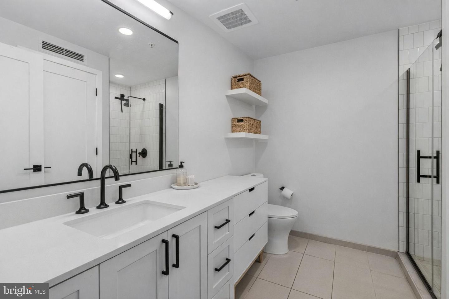 1211 VAN ST SE #614, WASHINGTON, District Of Columbia 20003, 1 Bedroom Bedrooms, ,1 BathroomBathrooms,Residential,For sale,1211 VAN ST SE #614,DCDC2235684 MLS # DCDC2235684