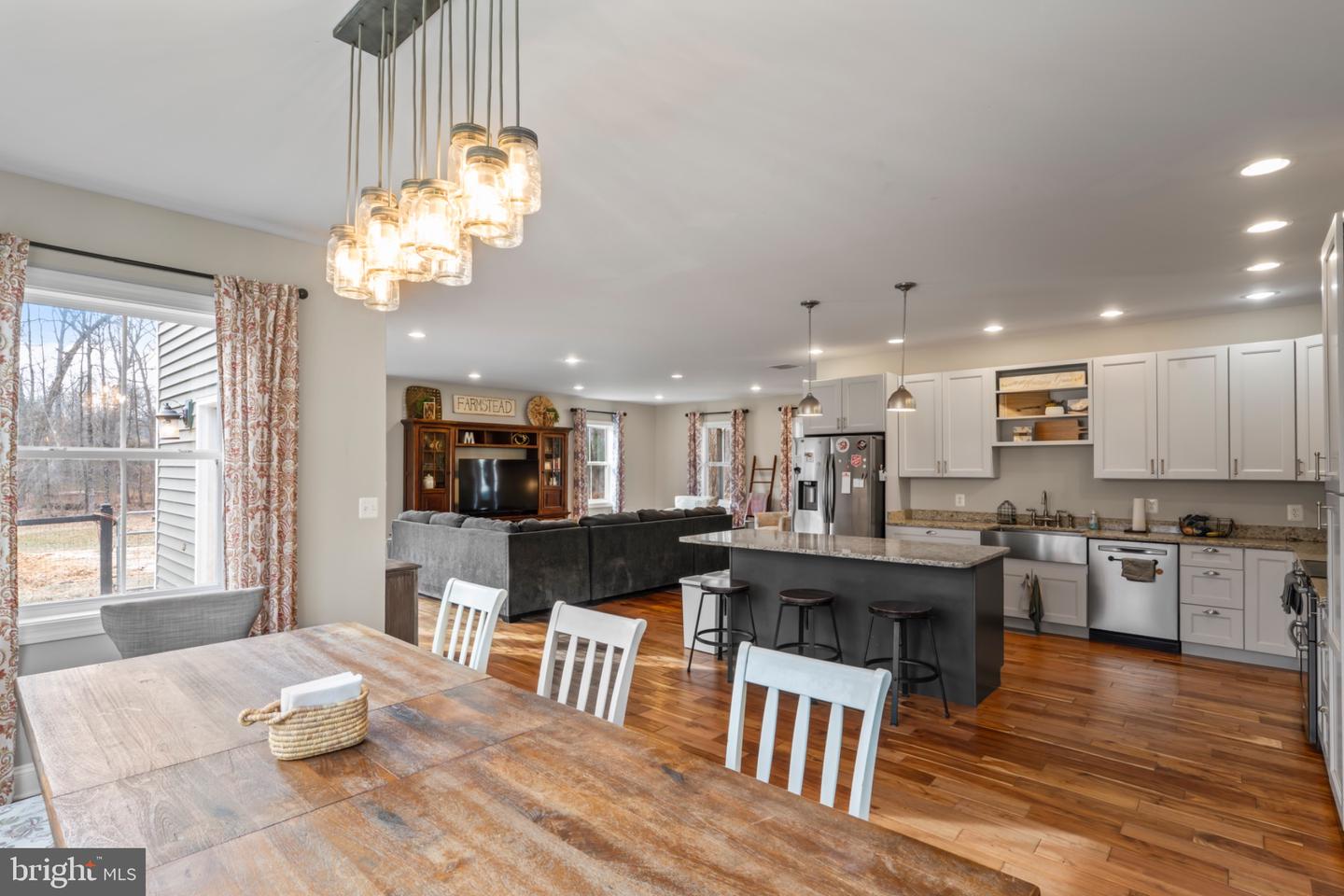 12300 MEADOWLAND LN, NOKESVILLE, Virginia 20181, 5 Bedrooms Bedrooms, 13 Rooms Rooms,3 BathroomsBathrooms,Residential,For sale,12300 MEADOWLAND LN,VAPW2109610 MLS # VAPW2109610