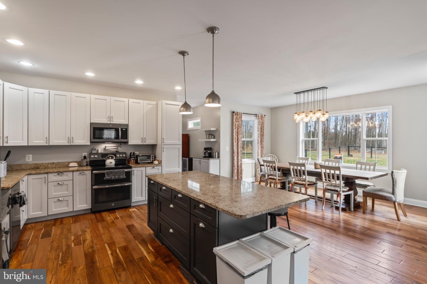 12300 MEADOWLAND LN, NOKESVILLE, Virginia 20181, 5 Bedrooms Bedrooms, 13 Rooms Rooms,3 BathroomsBathrooms,Residential,For sale,12300 MEADOWLAND LN,VAPW2109610 MLS # VAPW2109610