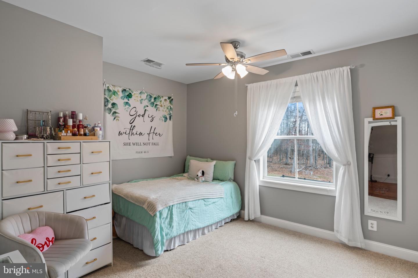 12300 MEADOWLAND LN, NOKESVILLE, Virginia 20181, 5 Bedrooms Bedrooms, 13 Rooms Rooms,3 BathroomsBathrooms,Residential,For sale,12300 MEADOWLAND LN,VAPW2109610 MLS # VAPW2109610