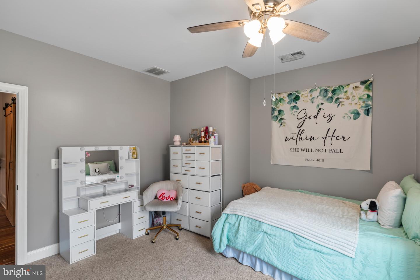 12300 MEADOWLAND LN, NOKESVILLE, Virginia 20181, 5 Bedrooms Bedrooms, 13 Rooms Rooms,3 BathroomsBathrooms,Residential,For sale,12300 MEADOWLAND LN,VAPW2109610 MLS # VAPW2109610