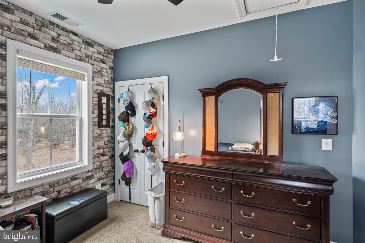 12300 MEADOWLAND LN, NOKESVILLE, Virginia 20181, 5 Bedrooms Bedrooms, 13 Rooms Rooms,3 BathroomsBathrooms,Residential,For sale,12300 MEADOWLAND LN,VAPW2109610 MLS # VAPW2109610