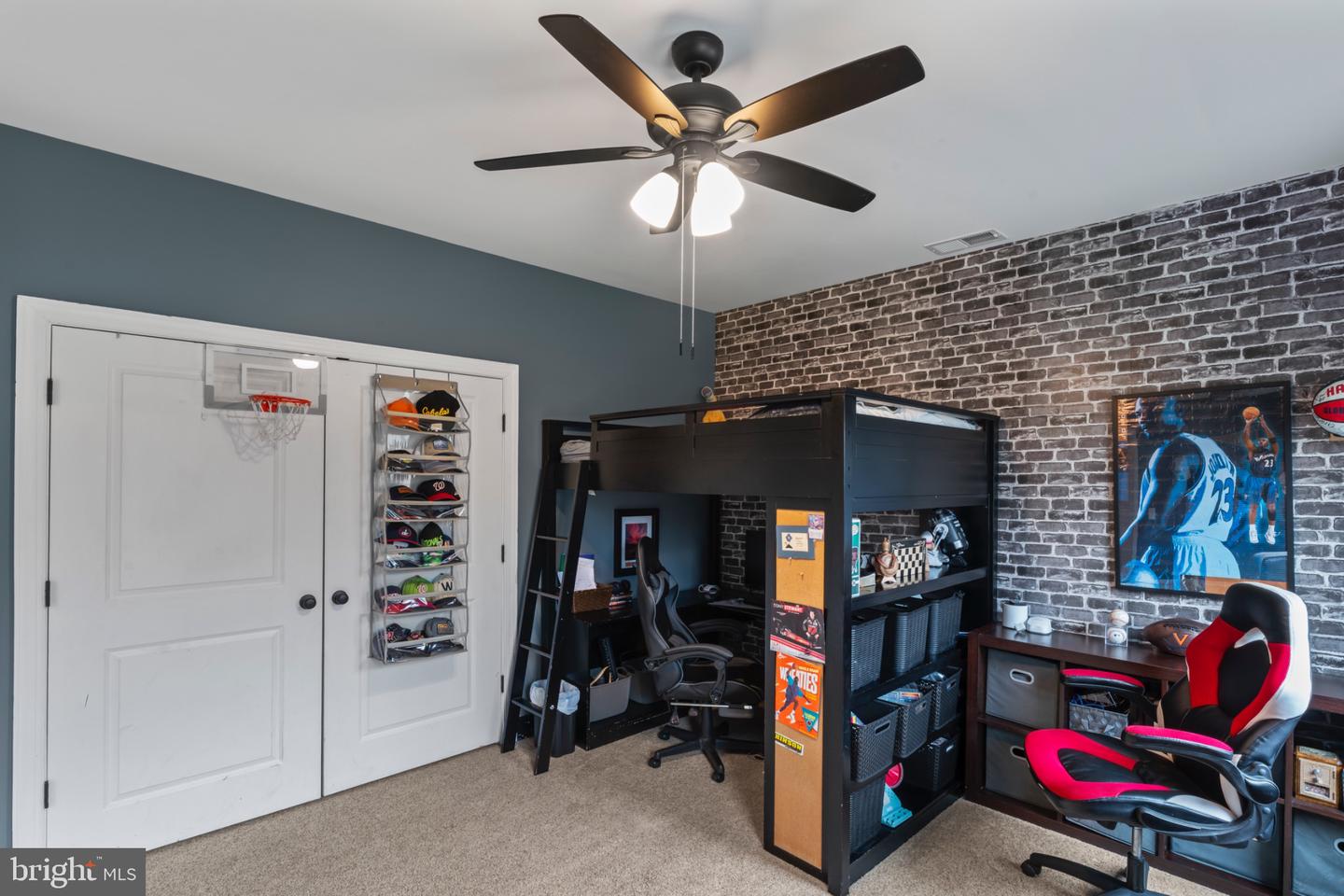 12300 MEADOWLAND LN, NOKESVILLE, Virginia 20181, 5 Bedrooms Bedrooms, 13 Rooms Rooms,3 BathroomsBathrooms,Residential,For sale,12300 MEADOWLAND LN,VAPW2109610 MLS # VAPW2109610