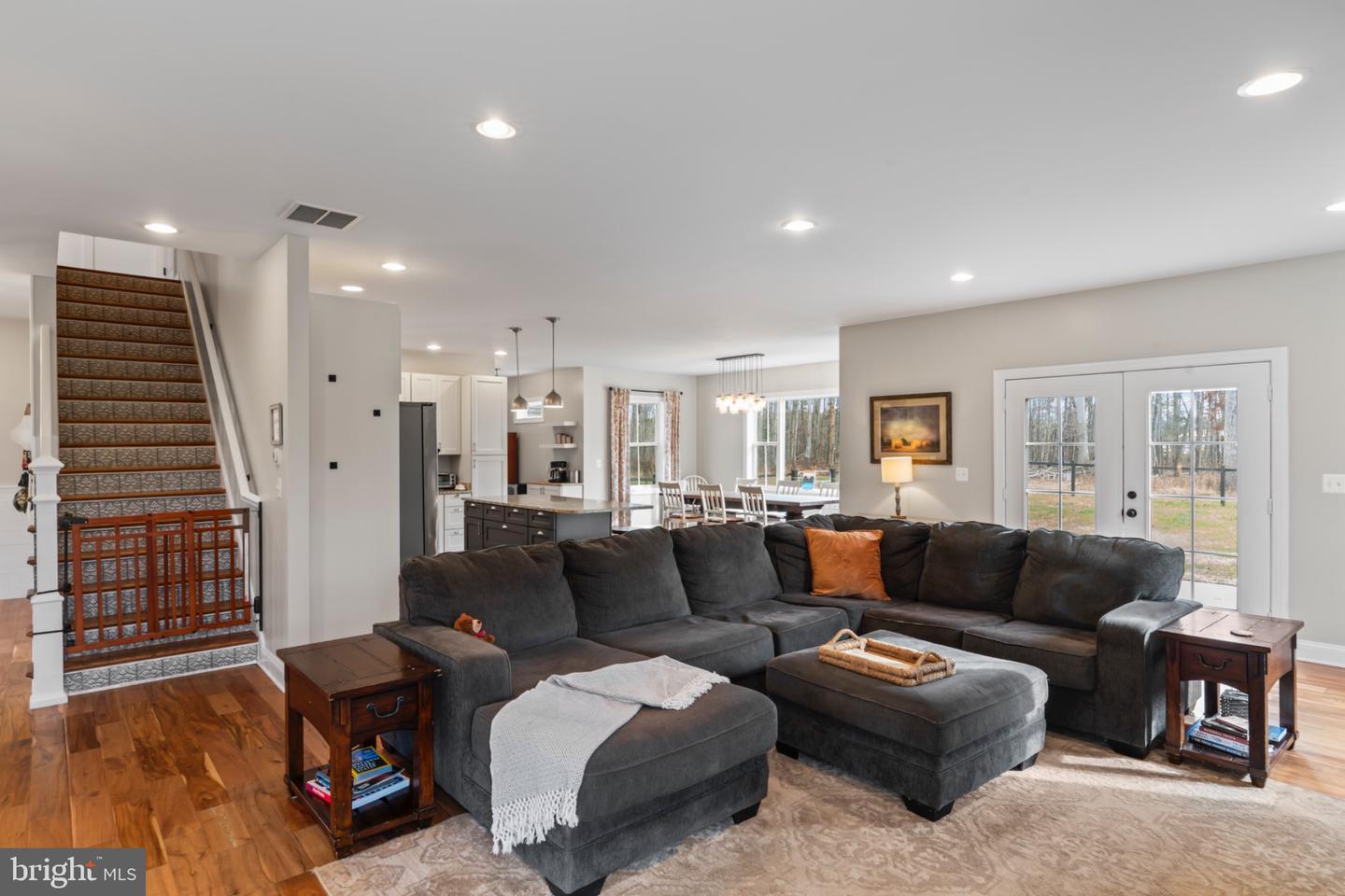 12300 MEADOWLAND LN, NOKESVILLE, Virginia 20181, 5 Bedrooms Bedrooms, 13 Rooms Rooms,3 BathroomsBathrooms,Residential,For sale,12300 MEADOWLAND LN,VAPW2109610 MLS # VAPW2109610