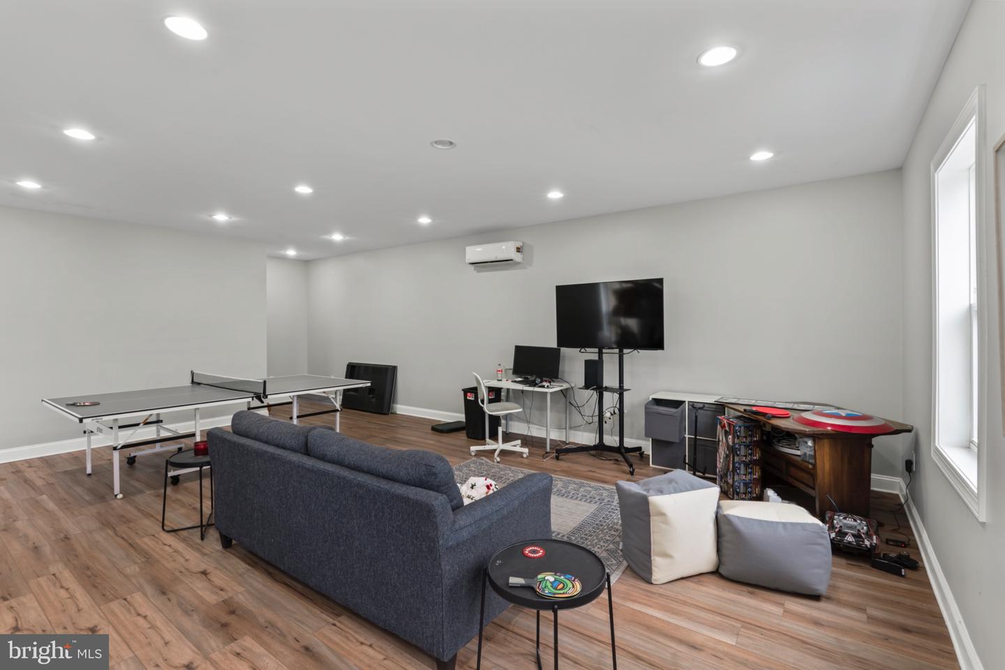 12300 MEADOWLAND LN, NOKESVILLE, Virginia 20181, 5 Bedrooms Bedrooms, 13 Rooms Rooms,3 BathroomsBathrooms,Residential,For sale,12300 MEADOWLAND LN,VAPW2109610 MLS # VAPW2109610