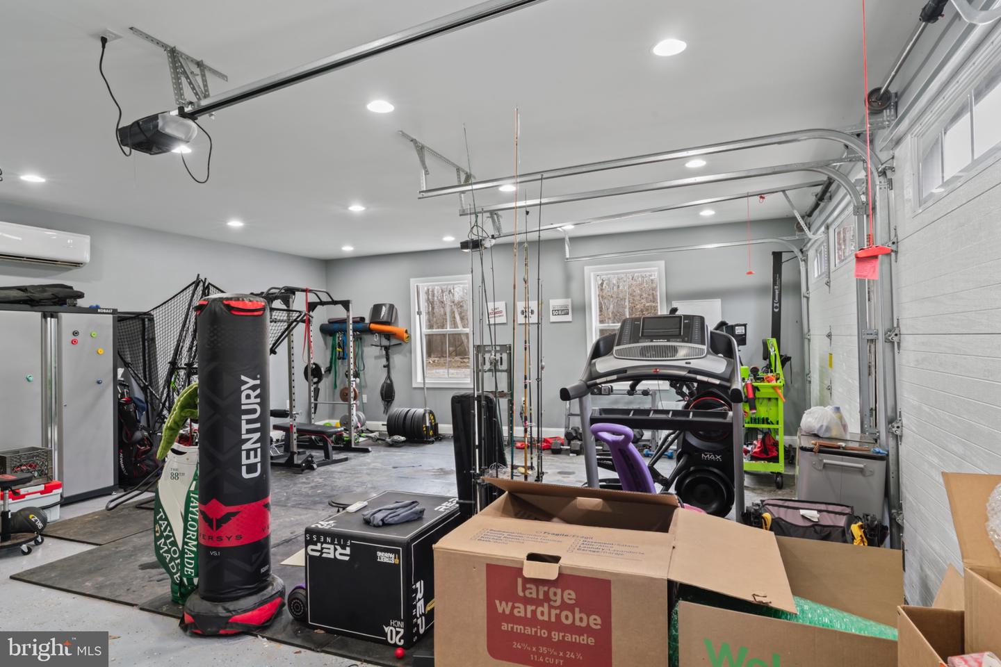 12300 MEADOWLAND LN, NOKESVILLE, Virginia 20181, 5 Bedrooms Bedrooms, 13 Rooms Rooms,3 BathroomsBathrooms,Residential,For sale,12300 MEADOWLAND LN,VAPW2109610 MLS # VAPW2109610