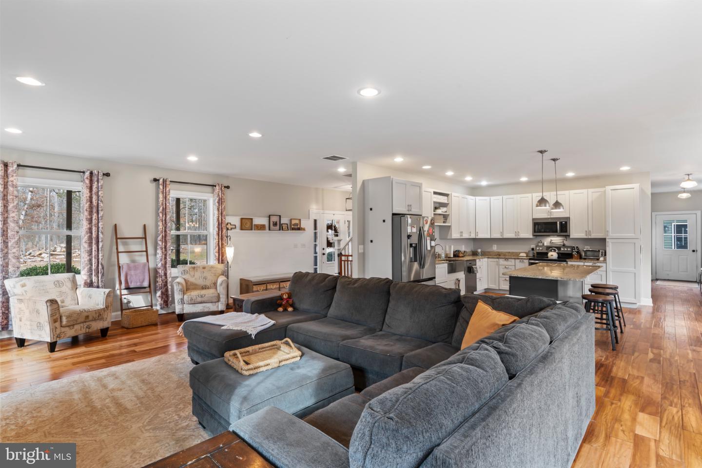 12300 MEADOWLAND LN, NOKESVILLE, Virginia 20181, 5 Bedrooms Bedrooms, 13 Rooms Rooms,3 BathroomsBathrooms,Residential,For sale,12300 MEADOWLAND LN,VAPW2109610 MLS # VAPW2109610