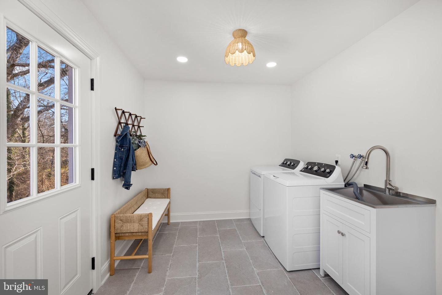 2612 STIRRUP LN, ALEXANDRIA, Virginia 22308, 4 Bedrooms Bedrooms, ,2 BathroomsBathrooms,Residential,For sale,2612 STIRRUP LN,VAFX2284186 MLS # VAFX2284186 2612 STIRRUP LN, ALEXANDRIA, Virginia 22308, 4 Bedrooms Bedrooms, ,2 BathroomsBathrooms,Residential,For sale,2612 STIRRUP LN,VAFX2284186 MLS # VAFX2284186