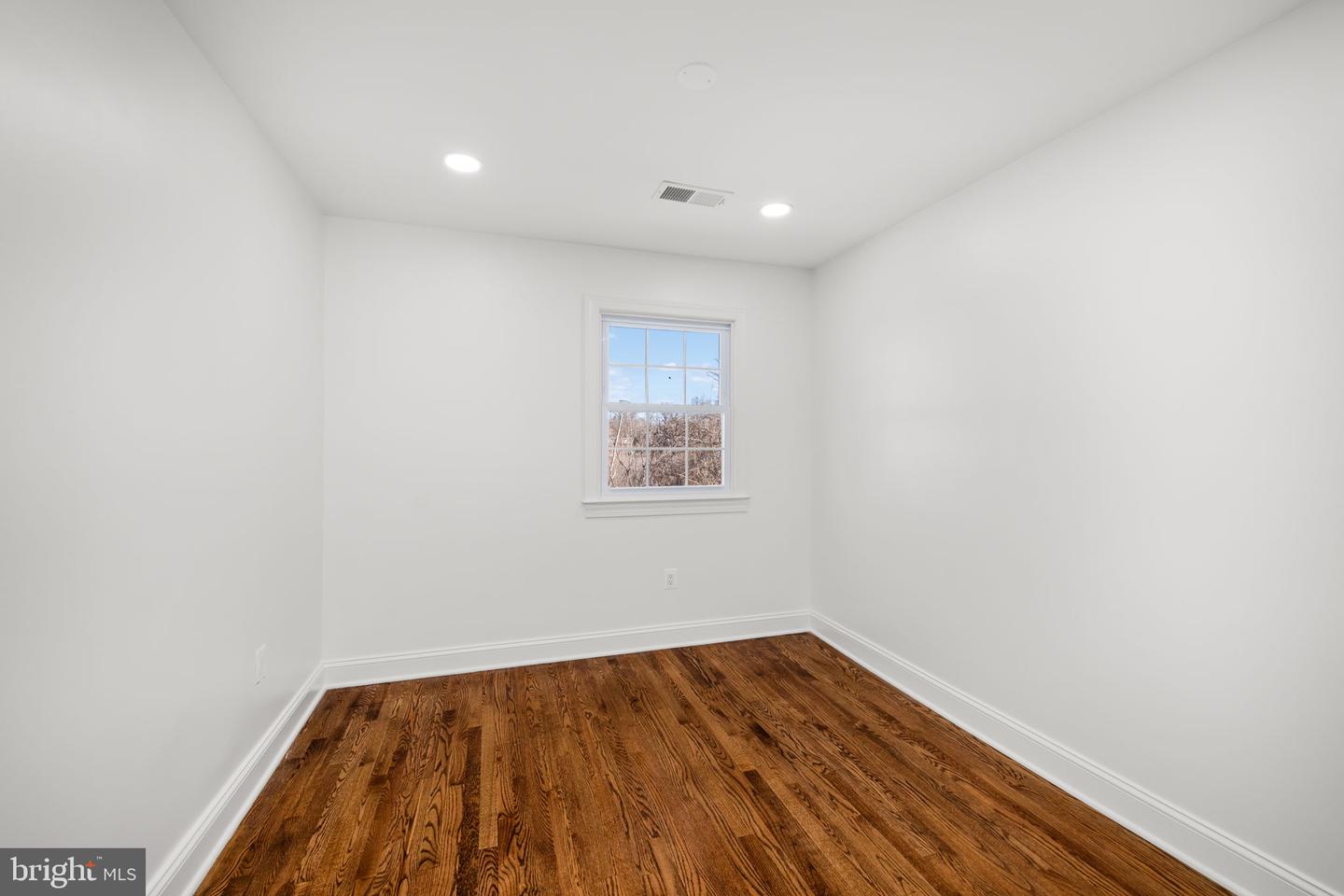 2612 STIRRUP LN, ALEXANDRIA, Virginia 22308, 4 Bedrooms Bedrooms, ,2 BathroomsBathrooms,Residential,For sale,2612 STIRRUP LN,VAFX2284186 MLS # VAFX2284186 2612 STIRRUP LN, ALEXANDRIA, Virginia 22308, 4 Bedrooms Bedrooms, ,2 BathroomsBathrooms,Residential,For sale,2612 STIRRUP LN,VAFX2284186 MLS # VAFX2284186