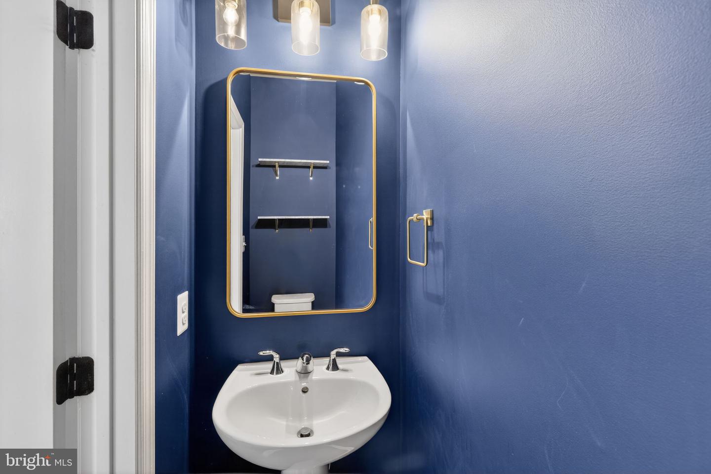 22540 CAMBRIDGEPORT SQ, ASHBURN, Virginia 20148, 4 Bedrooms Bedrooms, ,3 BathroomsBathrooms,Residential,For sale,22540 CAMBRIDGEPORT SQ,VALO2113472 MLS # VALO2113472 22540 CAMBRIDGEPORT SQ, ASHBURN, Virginia 20148, 4 Bedrooms Bedrooms, ,3 BathroomsBathrooms,Residential,For sale,22540 CAMBRIDGEPORT SQ,VALO2113472 MLS # VALO2113472