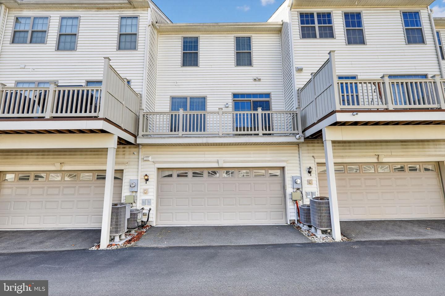 22540 CAMBRIDGEPORT SQ, ASHBURN, Virginia 20148, 4 Bedrooms Bedrooms, ,3 BathroomsBathrooms,Residential,For sale,22540 CAMBRIDGEPORT SQ,VALO2113472 MLS # VALO2113472 22540 CAMBRIDGEPORT SQ, ASHBURN, Virginia 20148, 4 Bedrooms Bedrooms, ,3 BathroomsBathrooms,Residential,For sale,22540 CAMBRIDGEPORT SQ,VALO2113472 MLS # VALO2113472