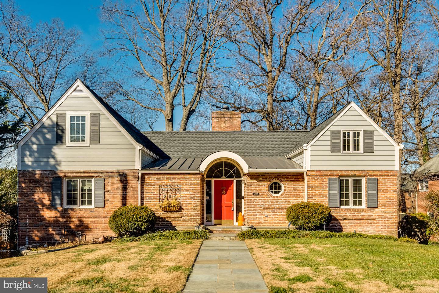 4827 27TH PL N, ARLINGTON, Virginia 22207, 5 Bedrooms Bedrooms, ,4 BathroomsBathrooms,Residential,For sale,4827 27TH PL N,VAAR2067408 MLS # VAAR2067408