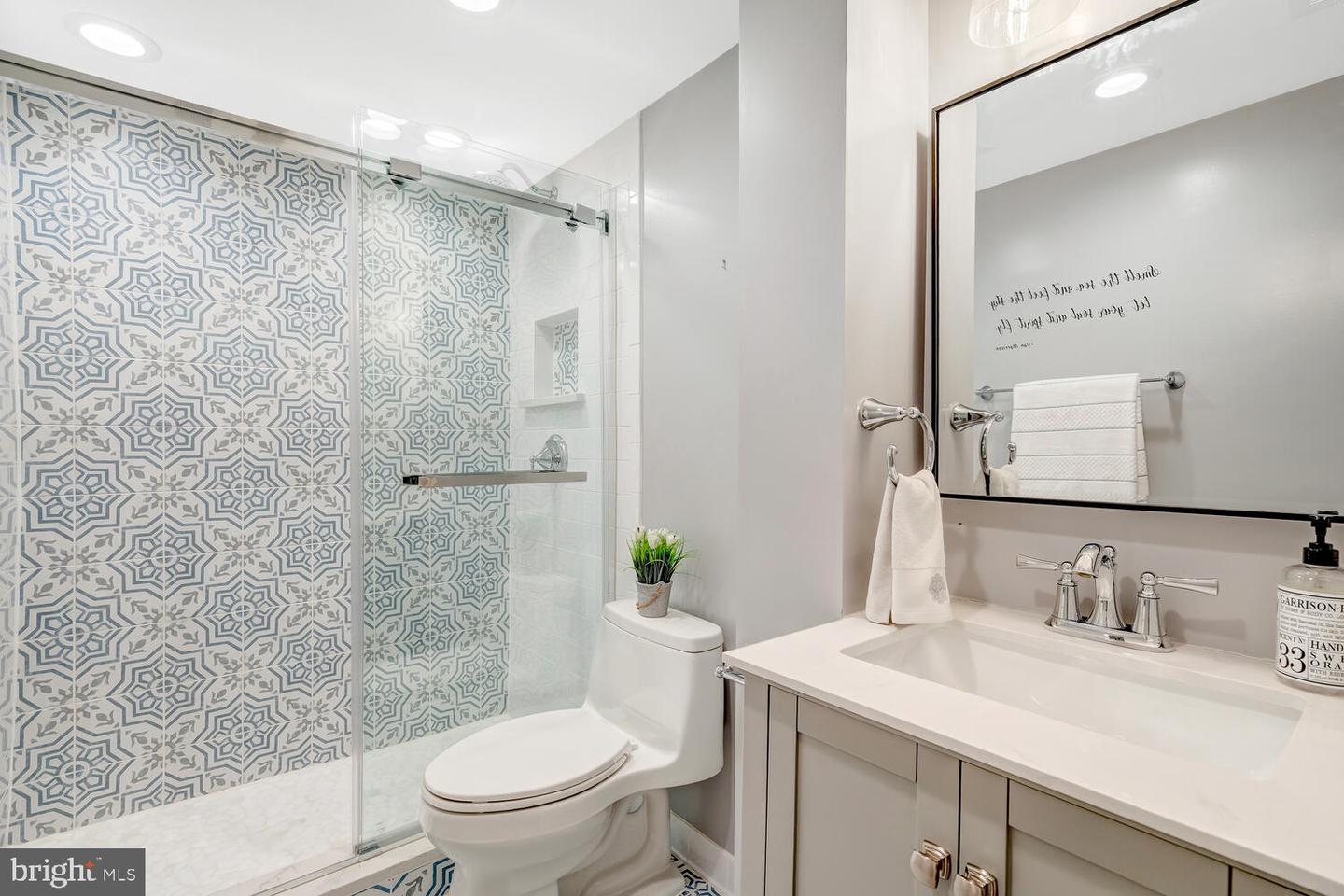 4827 27TH PL N, ARLINGTON, Virginia 22207, 5 Bedrooms Bedrooms, ,4 BathroomsBathrooms,Residential,For sale,4827 27TH PL N,VAAR2067408 MLS # VAAR2067408