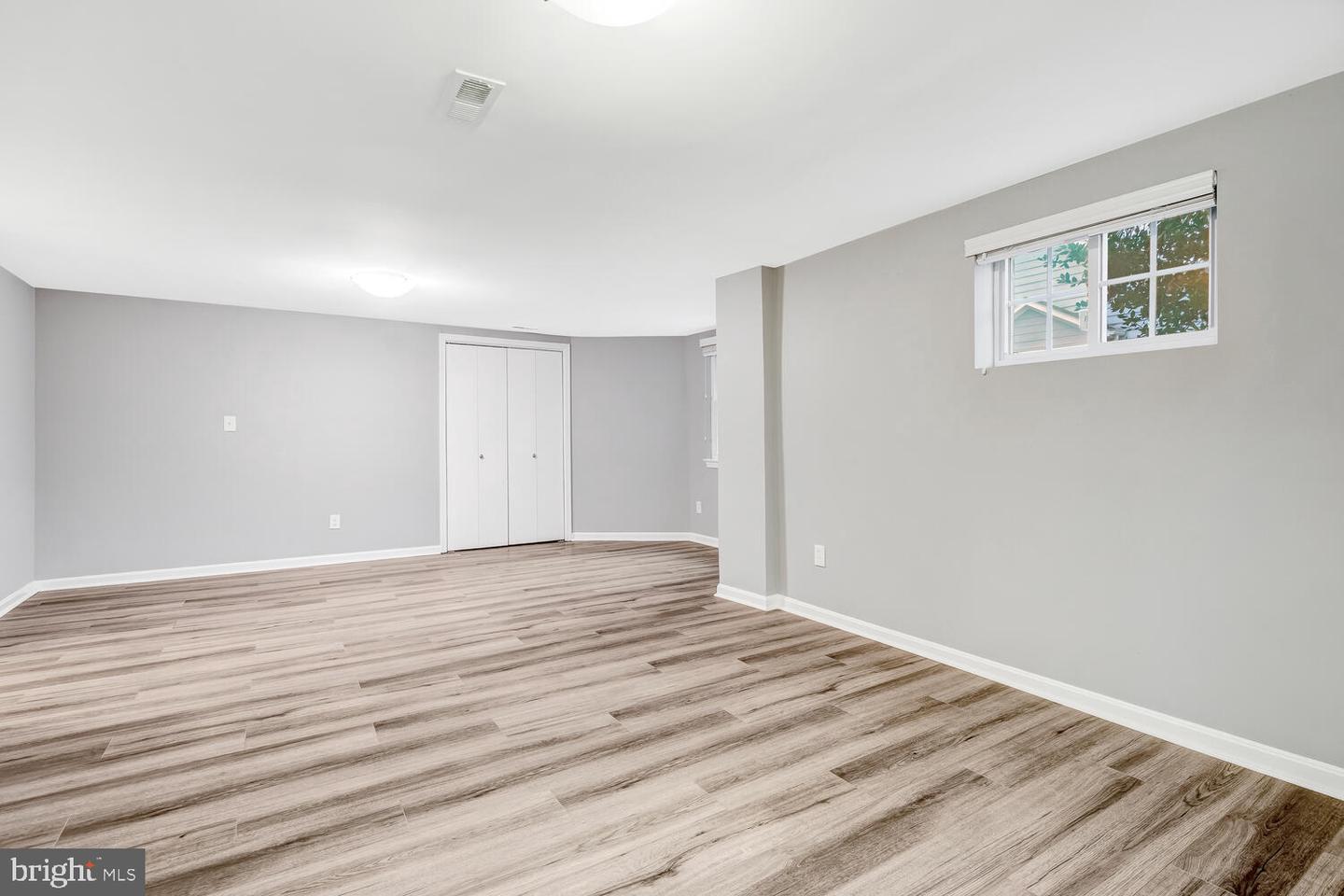 4827 27TH PL N, ARLINGTON, Virginia 22207, 5 Bedrooms Bedrooms, ,4 BathroomsBathrooms,Residential,For sale,4827 27TH PL N,VAAR2067408 MLS # VAAR2067408