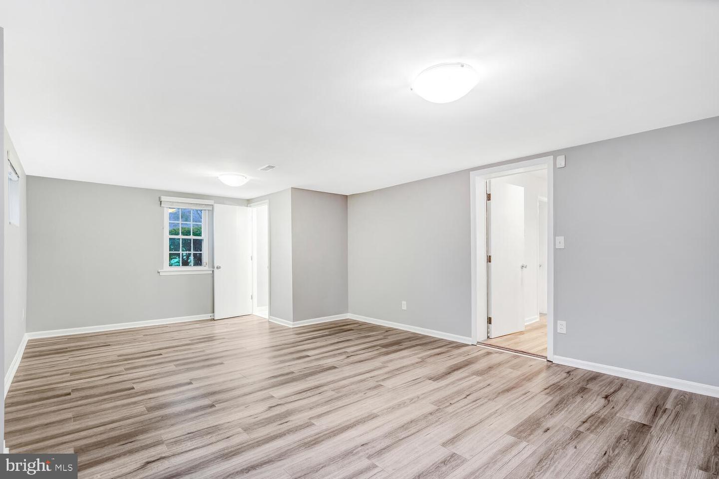 4827 27TH PL N, ARLINGTON, Virginia 22207, 5 Bedrooms Bedrooms, ,4 BathroomsBathrooms,Residential,For sale,4827 27TH PL N,VAAR2067408 MLS # VAAR2067408