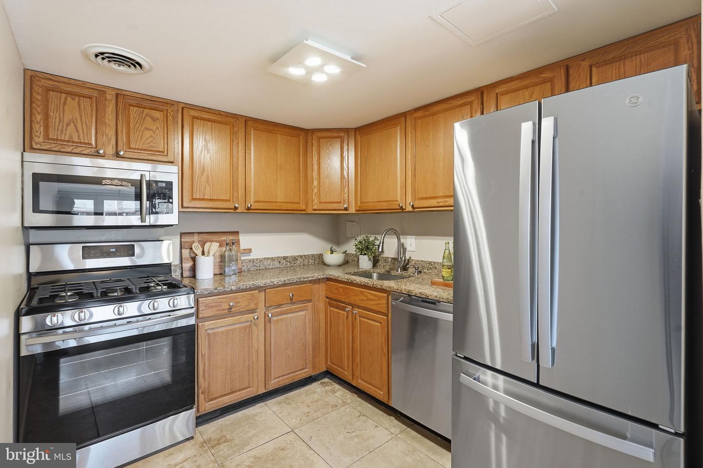5250 VALLEY FORGE DR #108, ALEXANDRIA, Virginia 22304, 3 Bedrooms Bedrooms, ,2 BathroomsBathrooms,Residential,For sale,5250 VALLEY FORGE DR #108,VAAX2052922 MLS # VAAX2052922 5250 VALLEY FORGE DR #108, ALEXANDRIA, Virginia 22304, 3 Bedrooms Bedrooms, ,2 BathroomsBathrooms,Residential,For sale,5250 VALLEY FORGE DR #108,VAAX2052922 MLS # VAAX2052922