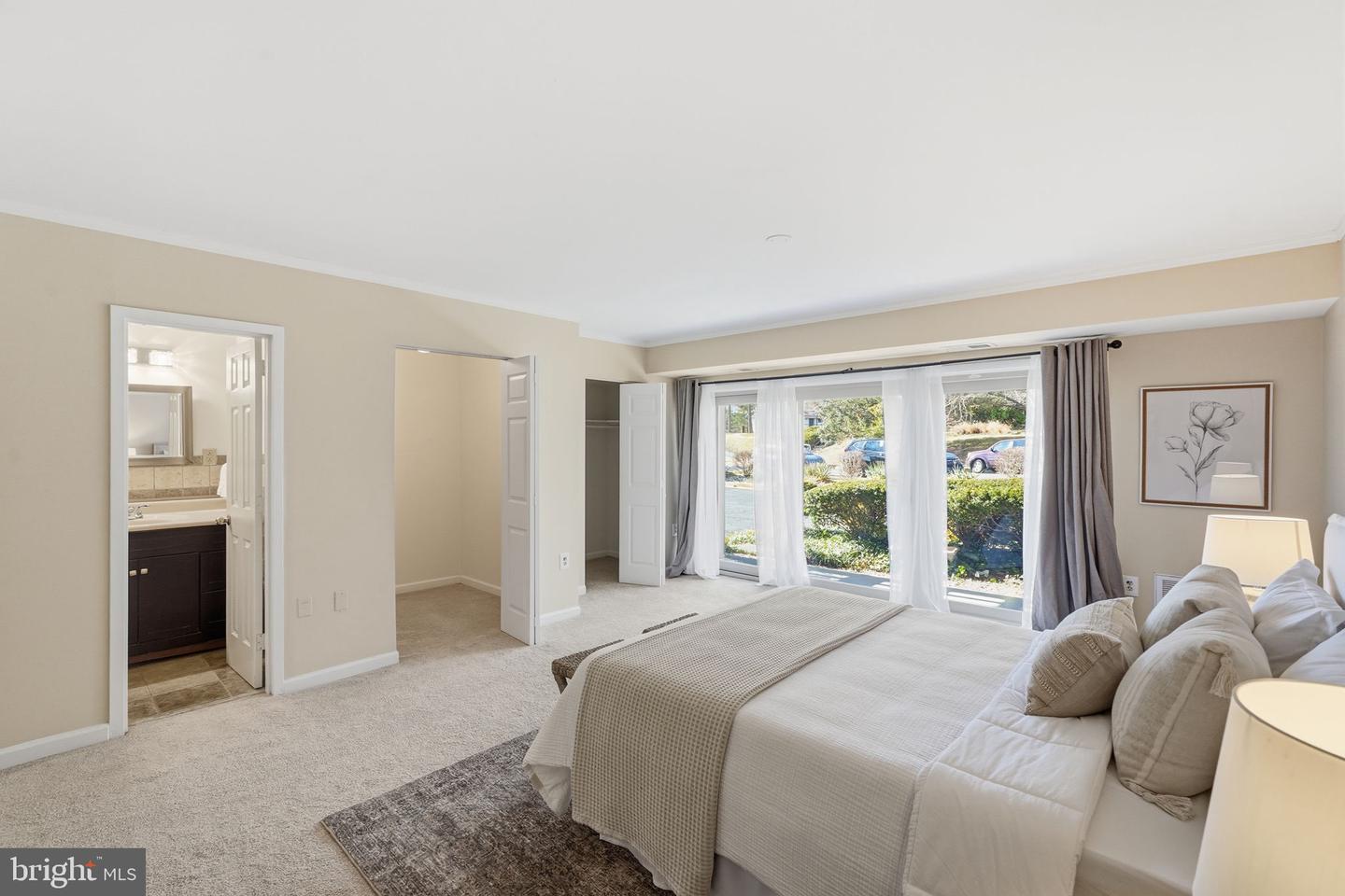 5250 VALLEY FORGE DR #108, ALEXANDRIA, Virginia 22304, 3 Bedrooms Bedrooms, ,2 BathroomsBathrooms,Residential,For sale,5250 VALLEY FORGE DR #108,VAAX2052922 MLS # VAAX2052922 5250 VALLEY FORGE DR #108, ALEXANDRIA, Virginia 22304, 3 Bedrooms Bedrooms, ,2 BathroomsBathrooms,Residential,For sale,5250 VALLEY FORGE DR #108,VAAX2052922 MLS # VAAX2052922