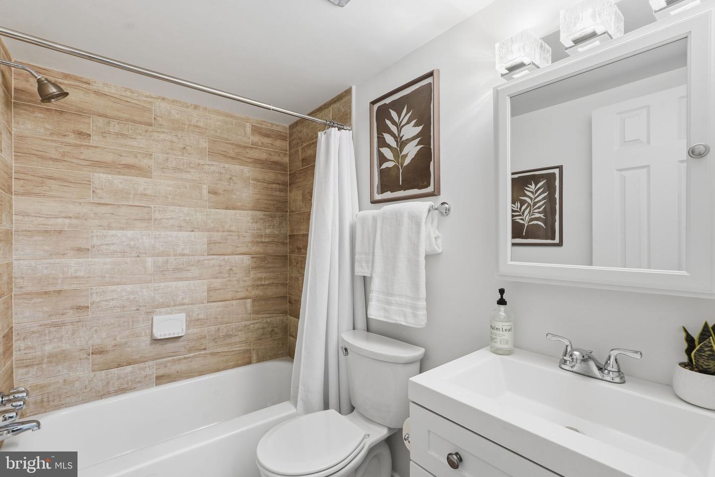 5250 VALLEY FORGE DR #108, ALEXANDRIA, Virginia 22304, 3 Bedrooms Bedrooms, ,2 BathroomsBathrooms,Residential,For sale,5250 VALLEY FORGE DR #108,VAAX2052922 MLS # VAAX2052922 5250 VALLEY FORGE DR #108, ALEXANDRIA, Virginia 22304, 3 Bedrooms Bedrooms, ,2 BathroomsBathrooms,Residential,For sale,5250 VALLEY FORGE DR #108,VAAX2052922 MLS # VAAX2052922