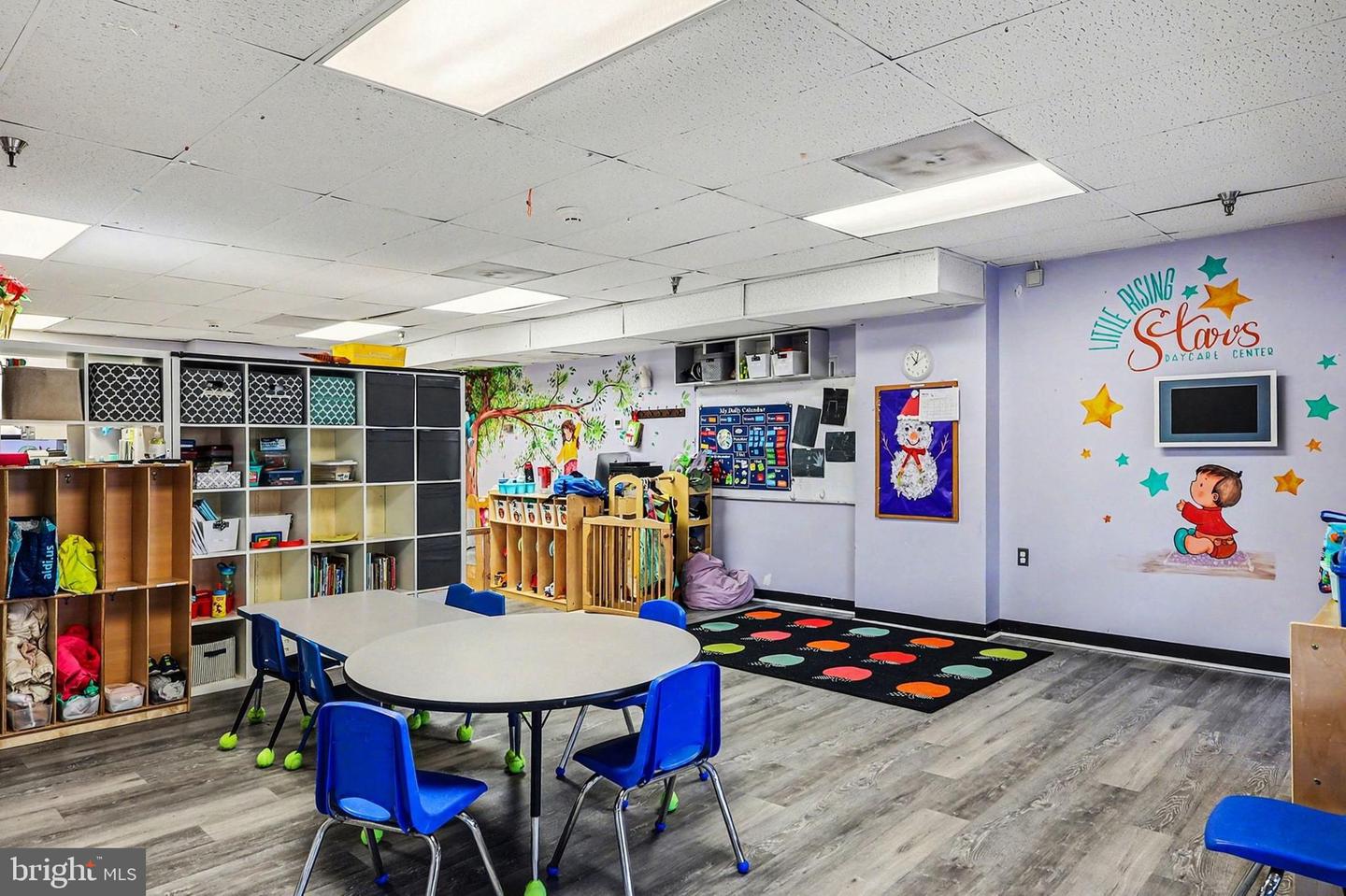 3800 POWELL LN #920, FALLS CHURCH, Virginia 22041, 2 Bedrooms Bedrooms, ,2 BathroomsBathrooms,Residential,For sale,3800 POWELL LN #920,VAFX2284632 MLS # VAFX2284632