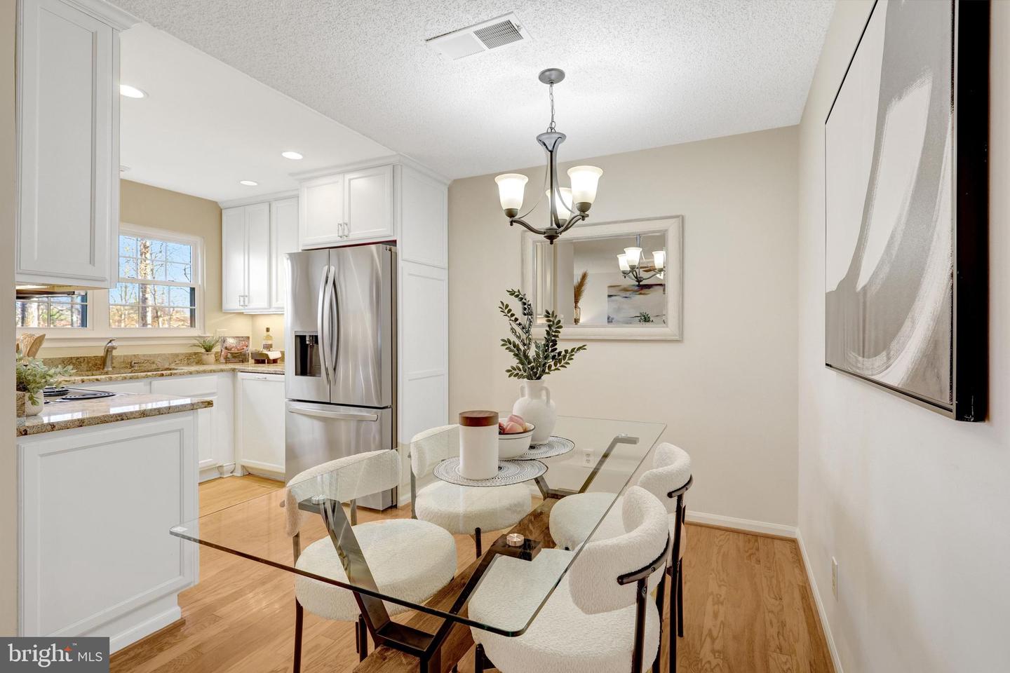 3802 GREEN RIDGE CT #202, FAIRFAX, Virginia 22033, 2 Bedrooms Bedrooms, ,2 BathroomsBathrooms,Residential,For sale,3802 GREEN RIDGE CT #202,VAFX2284708 MLS # VAFX2284708 3802 GREEN RIDGE CT #202, FAIRFAX, Virginia 22033, 2 Bedrooms Bedrooms, ,2 BathroomsBathrooms,Residential,For sale,3802 GREEN RIDGE CT #202,VAFX2284708 MLS # VAFX2284708