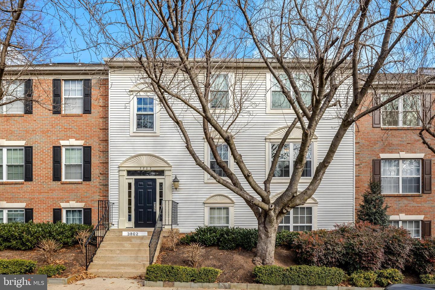 3802 GREEN RIDGE CT #202, FAIRFAX, Virginia 22033, 2 Bedrooms Bedrooms, ,2 BathroomsBathrooms,Residential,For sale,3802 GREEN RIDGE CT #202,VAFX2284708 MLS # VAFX2284708 3802 GREEN RIDGE CT #202, FAIRFAX, Virginia 22033, 2 Bedrooms Bedrooms, ,2 BathroomsBathrooms,Residential,For sale,3802 GREEN RIDGE CT #202,VAFX2284708 MLS # VAFX2284708