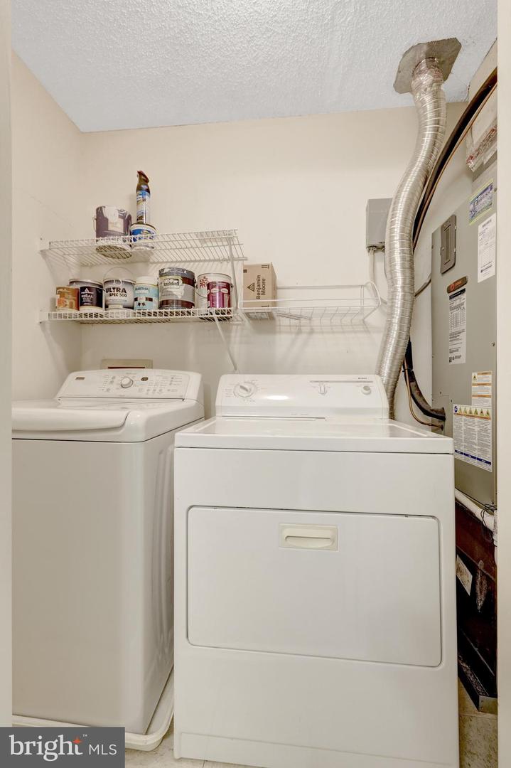 3802 GREEN RIDGE CT #202, FAIRFAX, Virginia 22033, 2 Bedrooms Bedrooms, ,2 BathroomsBathrooms,Residential,For sale,3802 GREEN RIDGE CT #202,VAFX2284708 MLS # VAFX2284708 3802 GREEN RIDGE CT #202, FAIRFAX, Virginia 22033, 2 Bedrooms Bedrooms, ,2 BathroomsBathrooms,Residential,For sale,3802 GREEN RIDGE CT #202,VAFX2284708 MLS # VAFX2284708