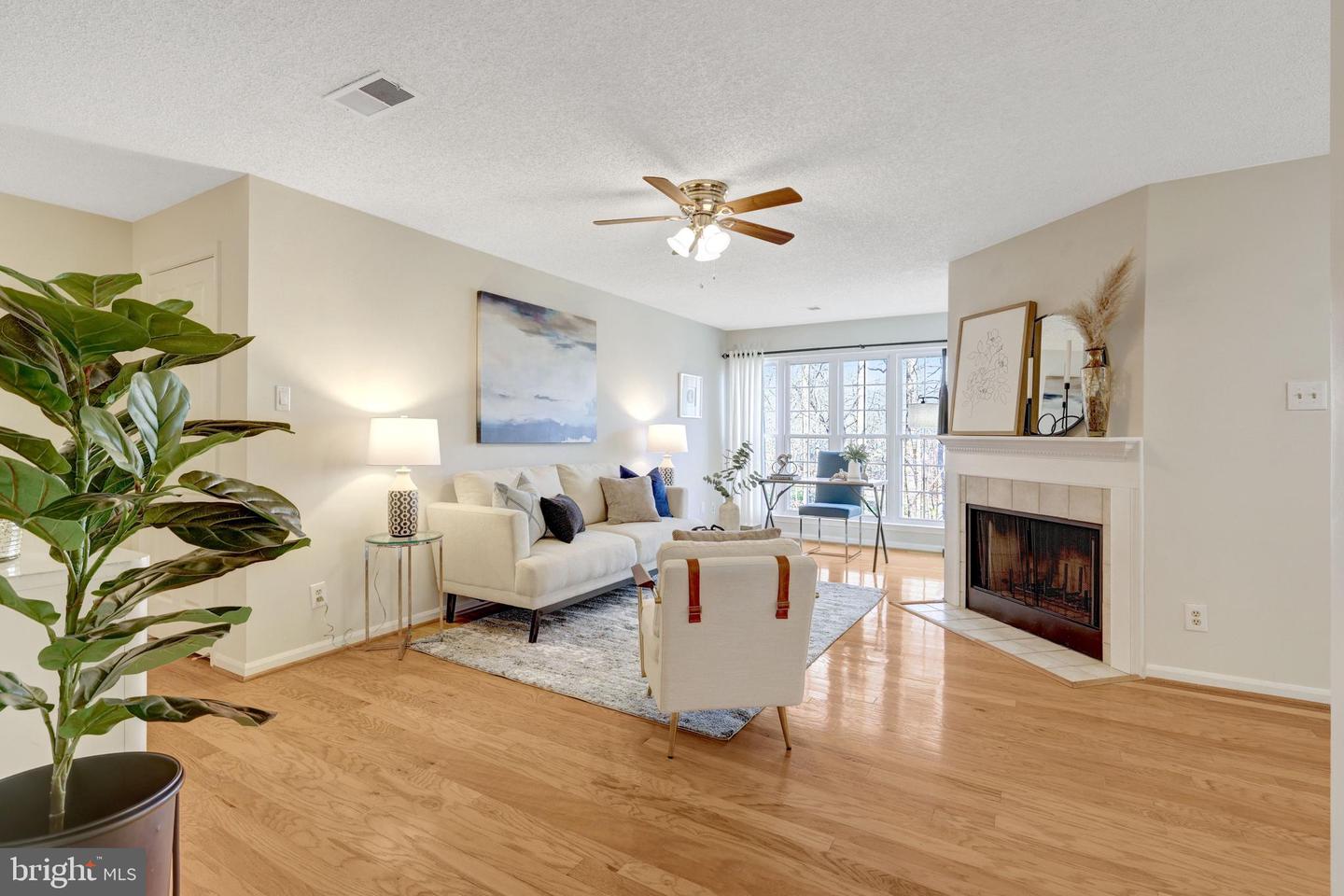 3802 GREEN RIDGE CT #202, FAIRFAX, Virginia 22033, 2 Bedrooms Bedrooms, ,2 BathroomsBathrooms,Residential,For sale,3802 GREEN RIDGE CT #202,VAFX2284708 MLS # VAFX2284708 3802 GREEN RIDGE CT #202, FAIRFAX, Virginia 22033, 2 Bedrooms Bedrooms, ,2 BathroomsBathrooms,Residential,For sale,3802 GREEN RIDGE CT #202,VAFX2284708 MLS # VAFX2284708