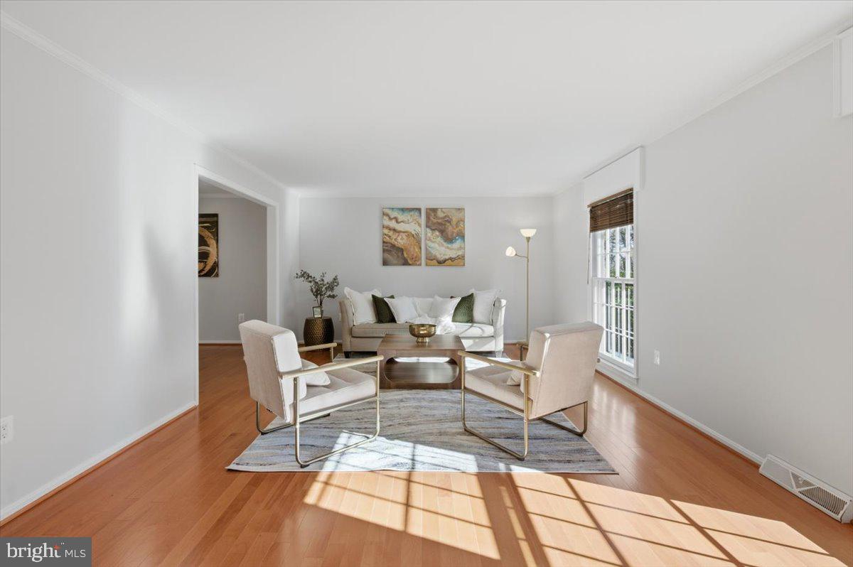 8924 PEORIA CT, SPRINGFIELD, Virginia 22153, 4 Bedrooms Bedrooms, ,2 BathroomsBathrooms,Residential,For sale,8924 PEORIA CT,VAFX2284816 MLS # VAFX2284816 8924 PEORIA CT, SPRINGFIELD, Virginia 22153, 4 Bedrooms Bedrooms, ,2 BathroomsBathrooms,Residential,For sale,8924 PEORIA CT,VAFX2284816 MLS # VAFX2284816