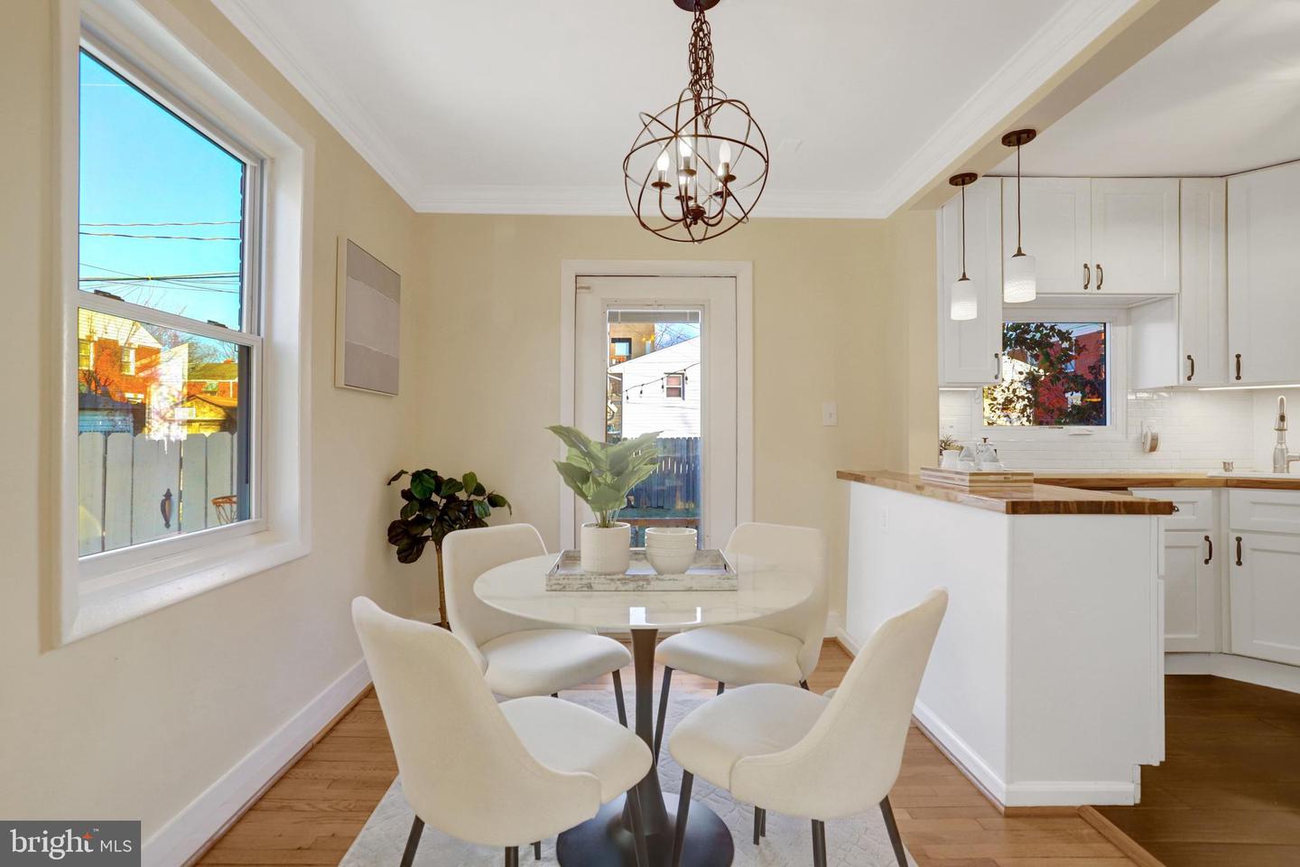 2137 S POLLARD ST, ARLINGTON, Virginia 22204, 2 Bedrooms Bedrooms, ,2 BathroomsBathrooms,Residential,For sale,2137 S POLLARD ST,VAAR2067526 MLS # VAAR2067526 2137 S POLLARD ST, ARLINGTON, Virginia 22204, 2 Bedrooms Bedrooms, ,2 BathroomsBathrooms,Residential,For sale,2137 S POLLARD ST,VAAR2067526 MLS # VAAR2067526