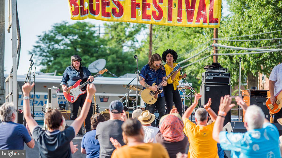 2137 S POLLARD ST, ARLINGTON, Virginia 22204, 2 Bedrooms Bedrooms, ,2 BathroomsBathrooms,Residential,For sale,2137 S POLLARD ST,VAAR2067526 MLS # VAAR2067526 2137 S POLLARD ST, ARLINGTON, Virginia 22204, 2 Bedrooms Bedrooms, ,2 BathroomsBathrooms,Residential,For sale,2137 S POLLARD ST,VAAR2067526 MLS # VAAR2067526