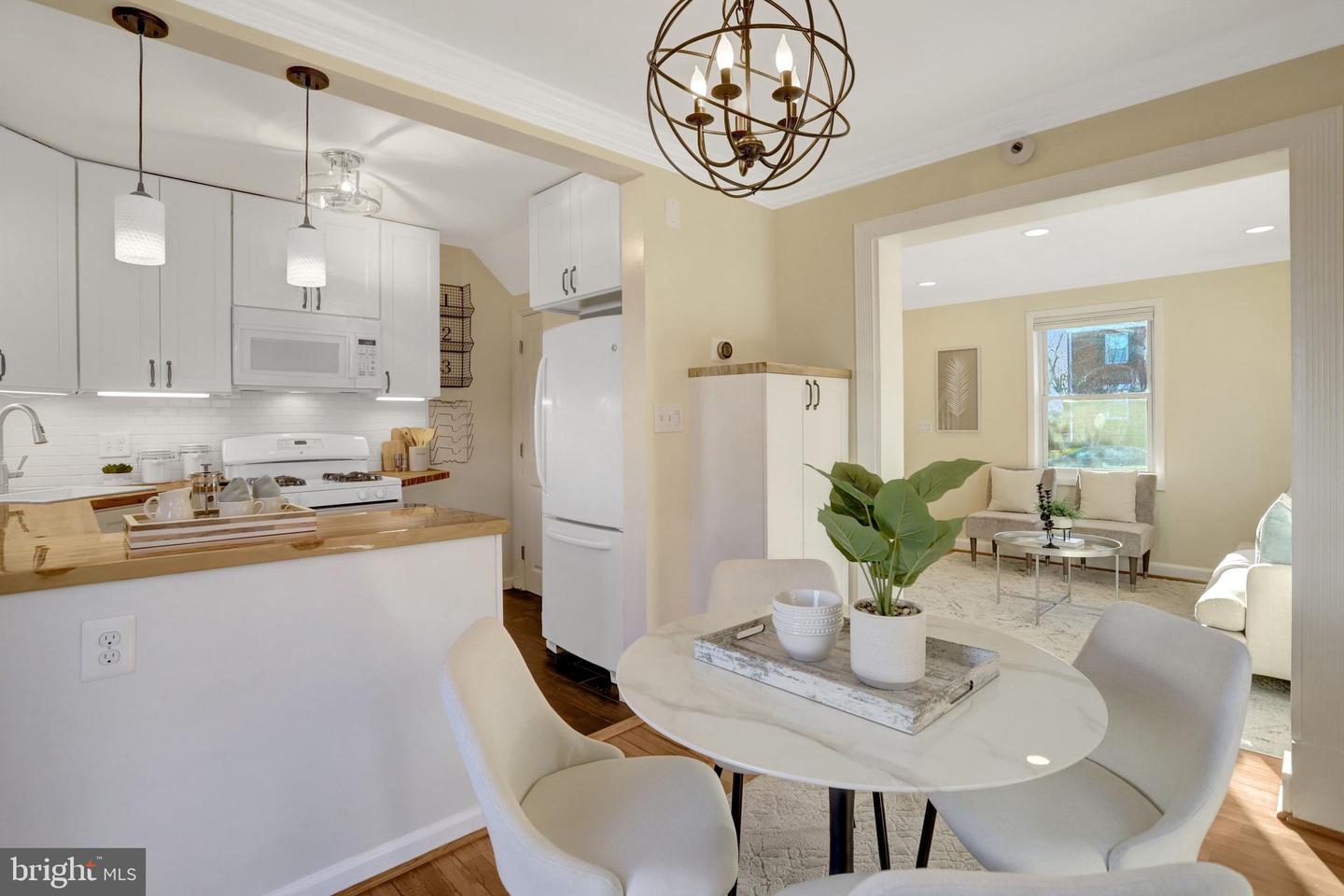 2137 S POLLARD ST, ARLINGTON, Virginia 22204, 2 Bedrooms Bedrooms, ,2 BathroomsBathrooms,Residential,For sale,2137 S POLLARD ST,VAAR2067526 MLS # VAAR2067526 2137 S POLLARD ST, ARLINGTON, Virginia 22204, 2 Bedrooms Bedrooms, ,2 BathroomsBathrooms,Residential,For sale,2137 S POLLARD ST,VAAR2067526 MLS # VAAR2067526