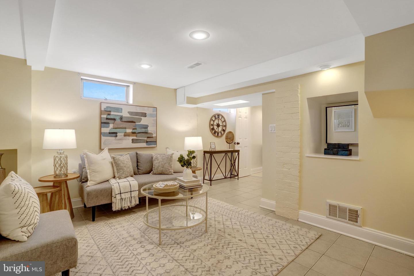 2137 S POLLARD ST, ARLINGTON, Virginia 22204, 2 Bedrooms Bedrooms, ,2 BathroomsBathrooms,Residential,For sale,2137 S POLLARD ST,VAAR2067526 MLS # VAAR2067526 2137 S POLLARD ST, ARLINGTON, Virginia 22204, 2 Bedrooms Bedrooms, ,2 BathroomsBathrooms,Residential,For sale,2137 S POLLARD ST,VAAR2067526 MLS # VAAR2067526