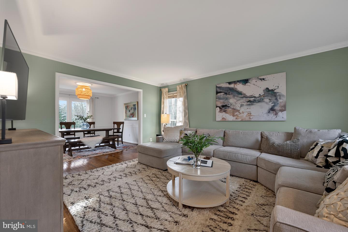 6027 REDWOOD LN, ALEXANDRIA, Virginia 22310, 5 Bedrooms Bedrooms, ,3 BathroomsBathrooms,Residential,For sale,6027 REDWOOD LN,VAFX2284936 MLS # VAFX2284936