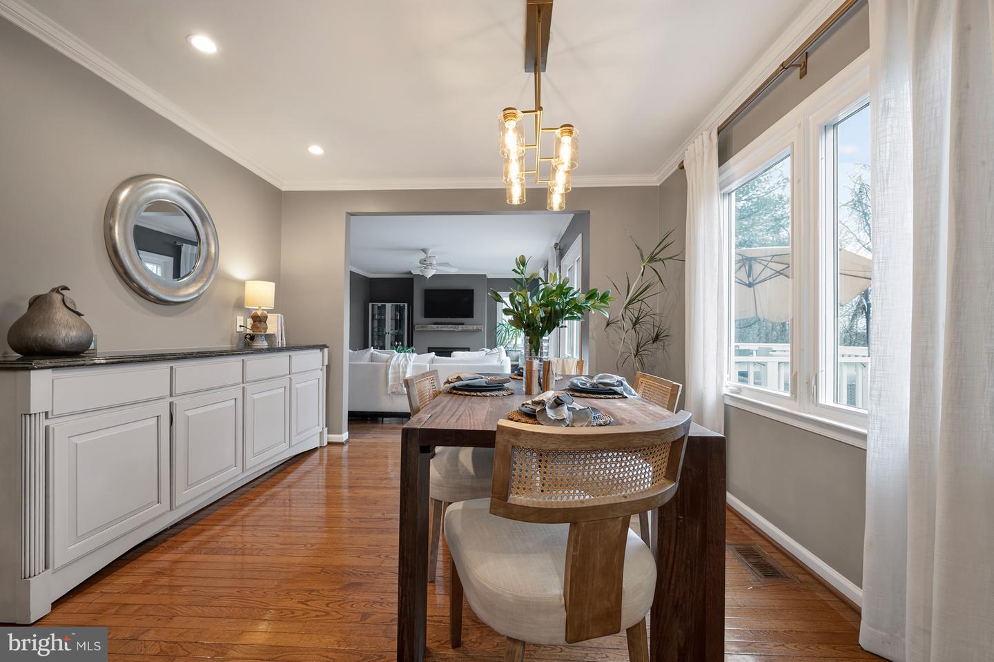 6027 REDWOOD LN, ALEXANDRIA, Virginia 22310, 5 Bedrooms Bedrooms, ,3 BathroomsBathrooms,Residential,For sale,6027 REDWOOD LN,VAFX2284936 MLS # VAFX2284936