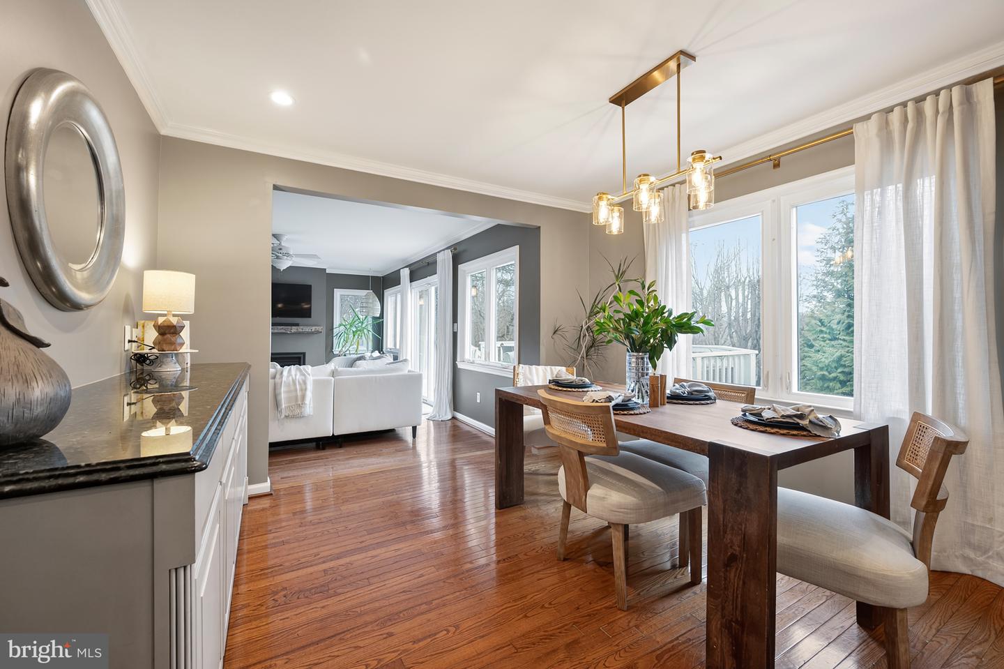 6027 REDWOOD LN, ALEXANDRIA, Virginia 22310, 5 Bedrooms Bedrooms, ,3 BathroomsBathrooms,Residential,For sale,6027 REDWOOD LN,VAFX2284936 MLS # VAFX2284936