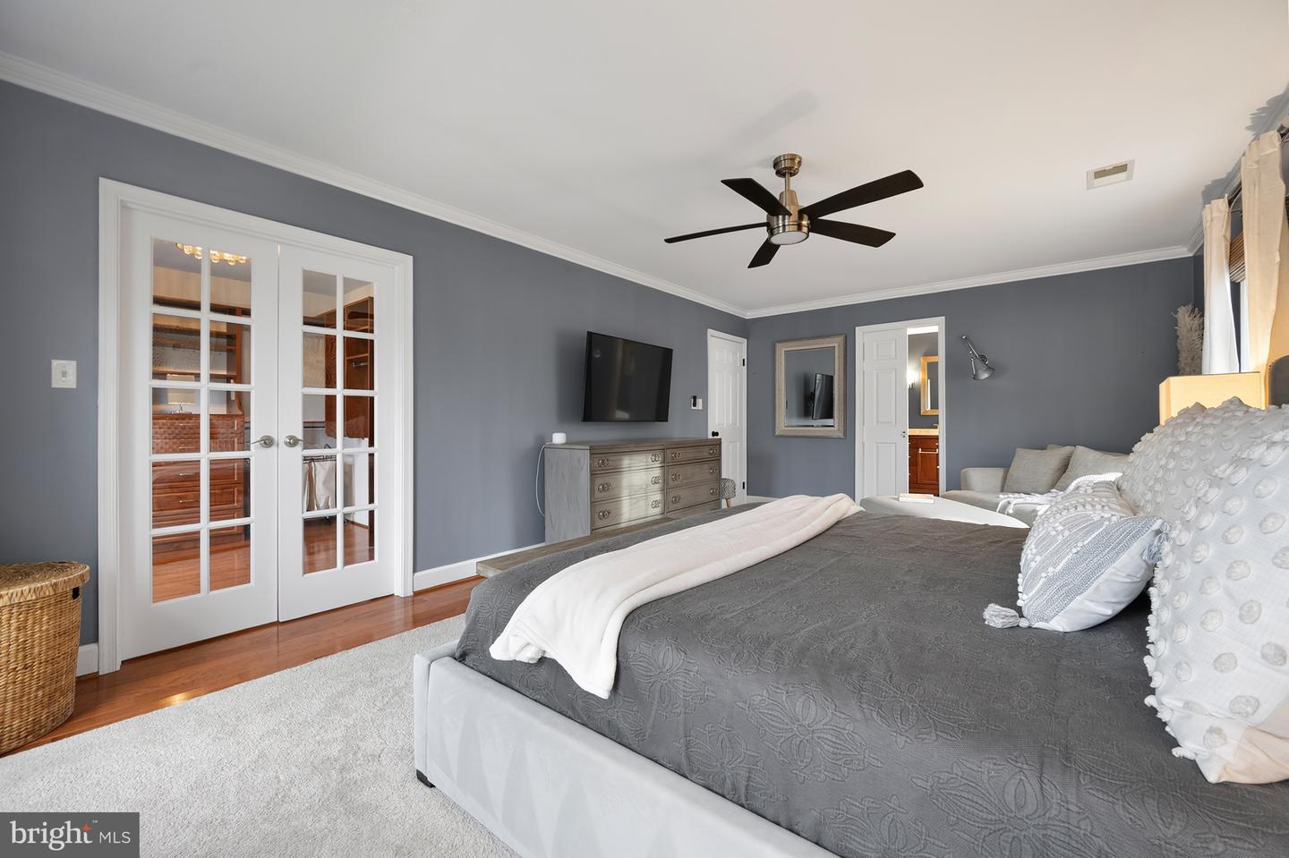 6027 REDWOOD LN, ALEXANDRIA, Virginia 22310, 5 Bedrooms Bedrooms, ,3 BathroomsBathrooms,Residential,For sale,6027 REDWOOD LN,VAFX2284936 MLS # VAFX2284936