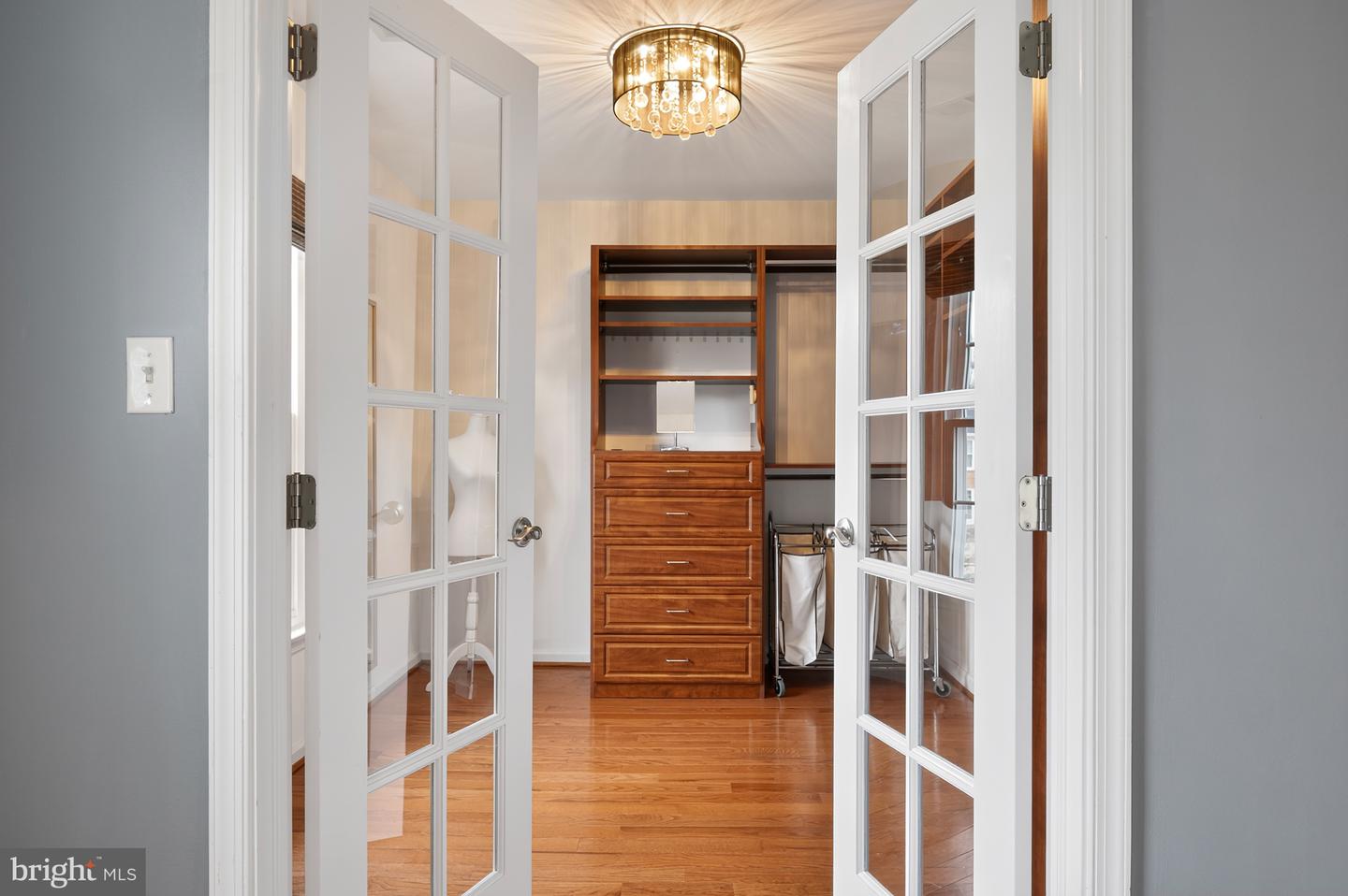 6027 REDWOOD LN, ALEXANDRIA, Virginia 22310, 5 Bedrooms Bedrooms, ,3 BathroomsBathrooms,Residential,For sale,6027 REDWOOD LN,VAFX2284936 MLS # VAFX2284936