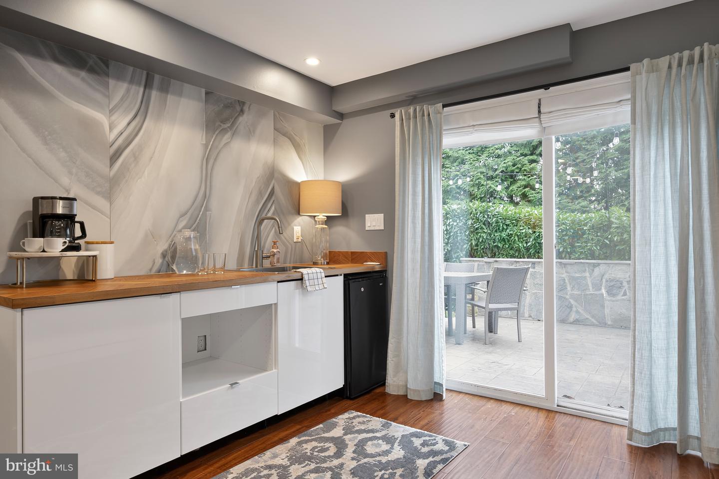 6027 REDWOOD LN, ALEXANDRIA, Virginia 22310, 5 Bedrooms Bedrooms, ,3 BathroomsBathrooms,Residential,For sale,6027 REDWOOD LN,VAFX2284936 MLS # VAFX2284936