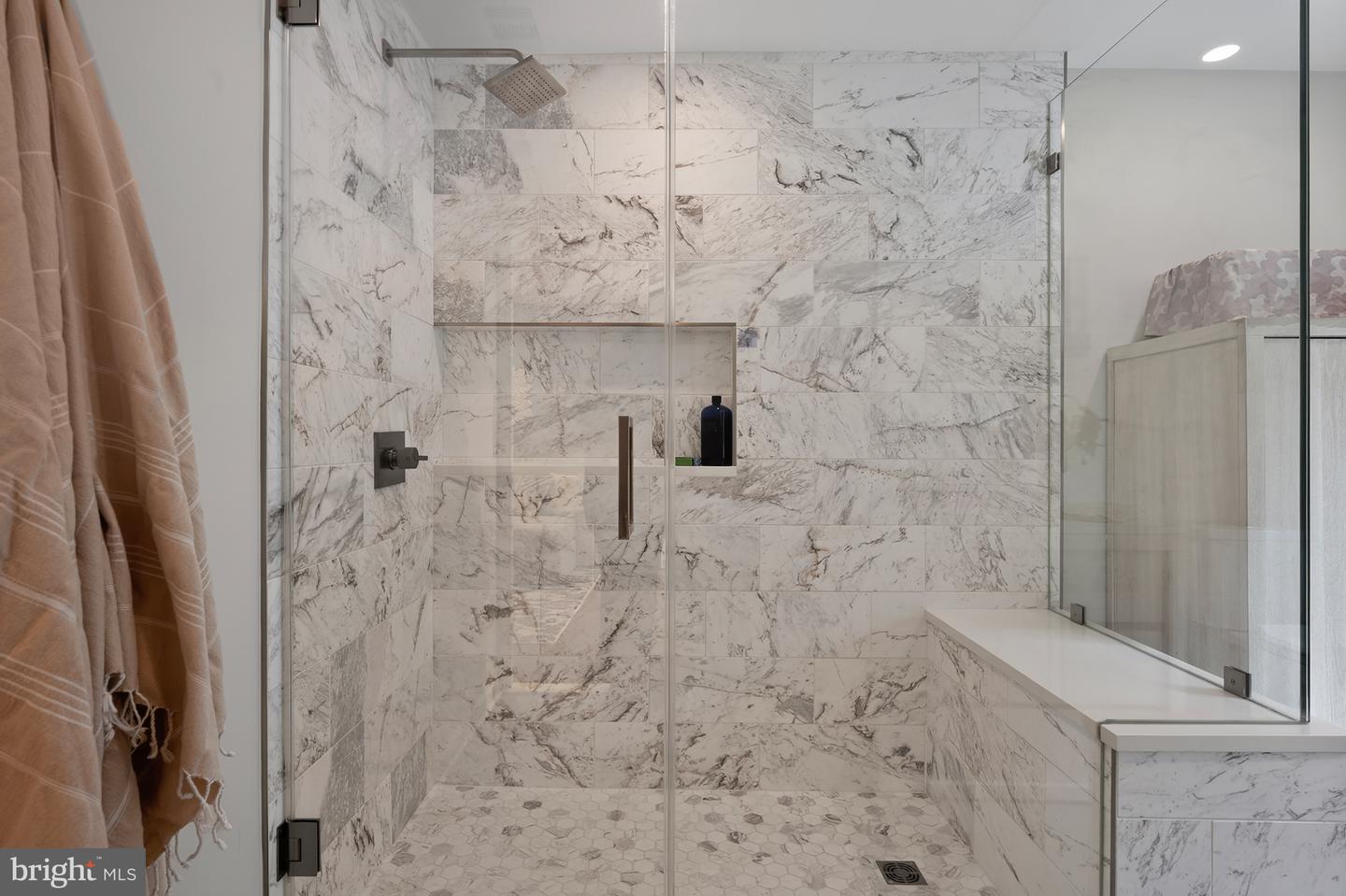 6027 REDWOOD LN, ALEXANDRIA, Virginia 22310, 5 Bedrooms Bedrooms, ,3 BathroomsBathrooms,Residential,For sale,6027 REDWOOD LN,VAFX2284936 MLS # VAFX2284936