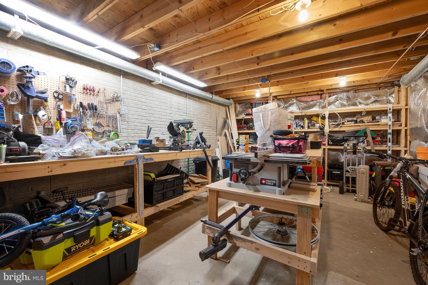 6027 REDWOOD LN, ALEXANDRIA, Virginia 22310, 5 Bedrooms Bedrooms, ,3 BathroomsBathrooms,Residential,For sale,6027 REDWOOD LN,VAFX2284936 MLS # VAFX2284936