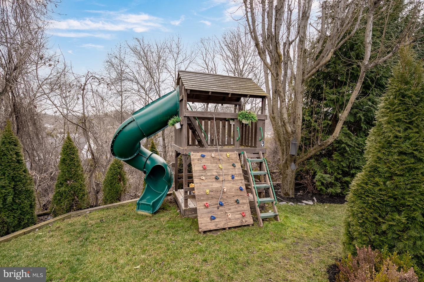 6027 REDWOOD LN, ALEXANDRIA, Virginia 22310, 5 Bedrooms Bedrooms, ,3 BathroomsBathrooms,Residential,For sale,6027 REDWOOD LN,VAFX2284936 MLS # VAFX2284936