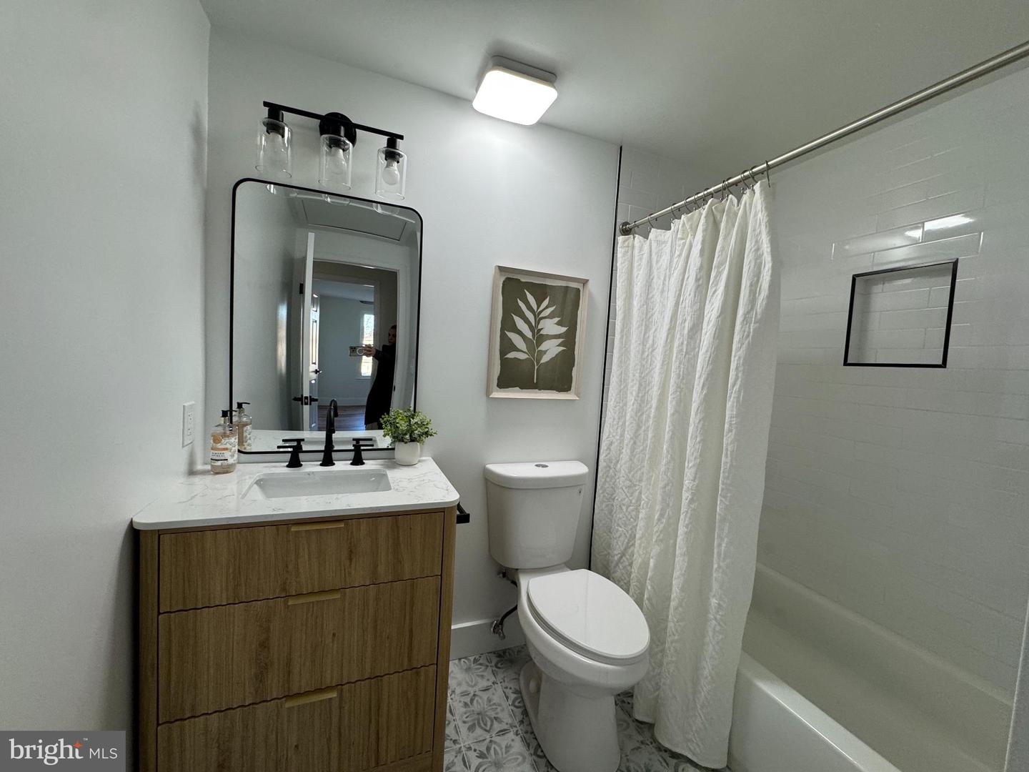 1359 ROCK CHAPEL RD, HERNDON, Virginia 20170, 4 Bedrooms Bedrooms, 9 Rooms Rooms,3 BathroomsBathrooms,Residential,For sale,1359 ROCK CHAPEL RD,VAFX2285014 MLS # VAFX2285014 1359 ROCK CHAPEL RD, HERNDON, Virginia 20170, 4 Bedrooms Bedrooms, 9 Rooms Rooms,3 BathroomsBathrooms,Residential,For sale,1359 ROCK CHAPEL RD,VAFX2285014 MLS # VAFX2285014