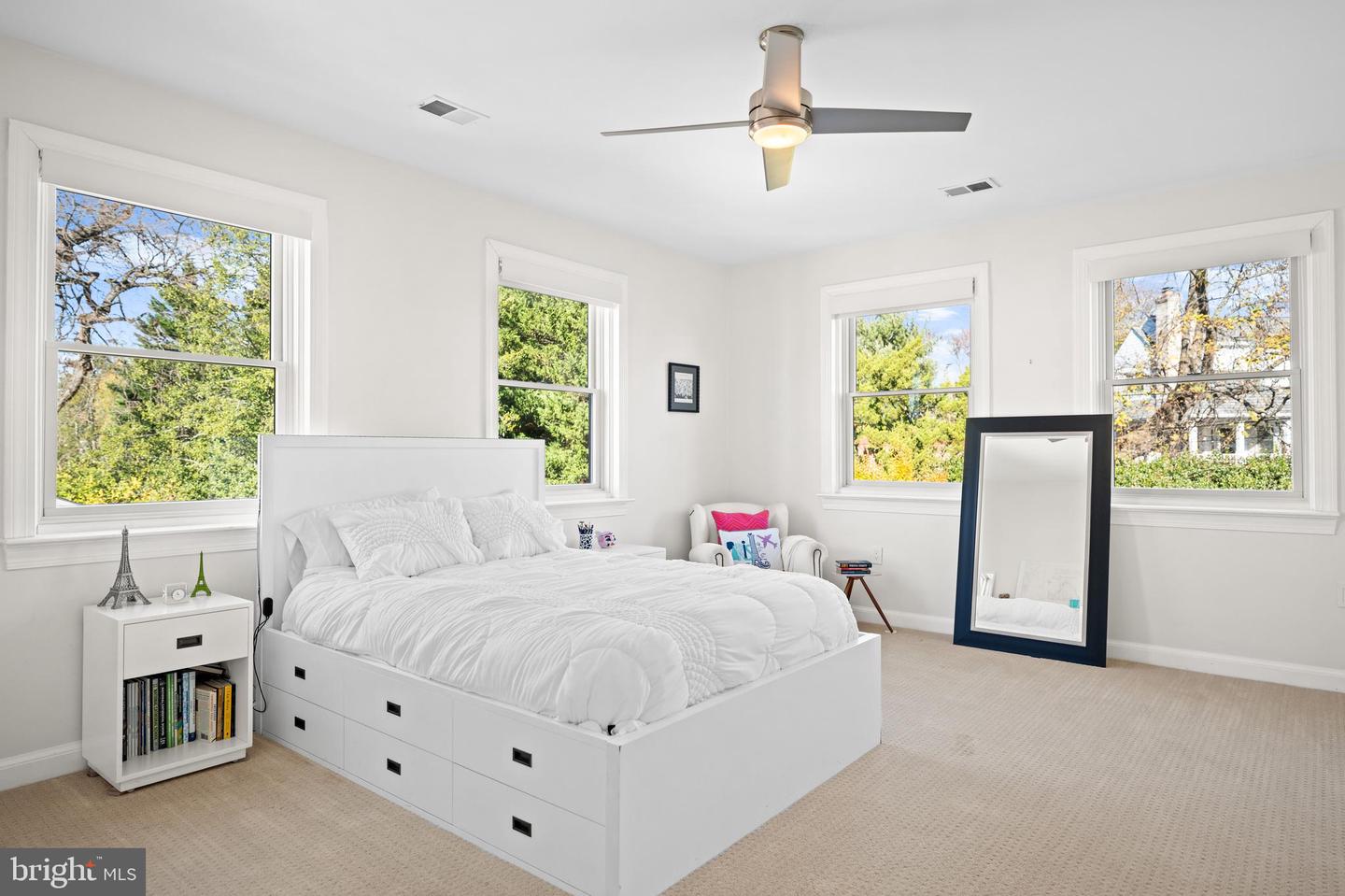 4725 MASSACHUSETTS AVE NW, WASHINGTON, District Of Columbia 20016, 6 Bedrooms Bedrooms, ,4 BathroomsBathrooms,Residential,For sale,4725 MASSACHUSETTS AVE NW,DCDC2240678 MLS # DCDC2240678