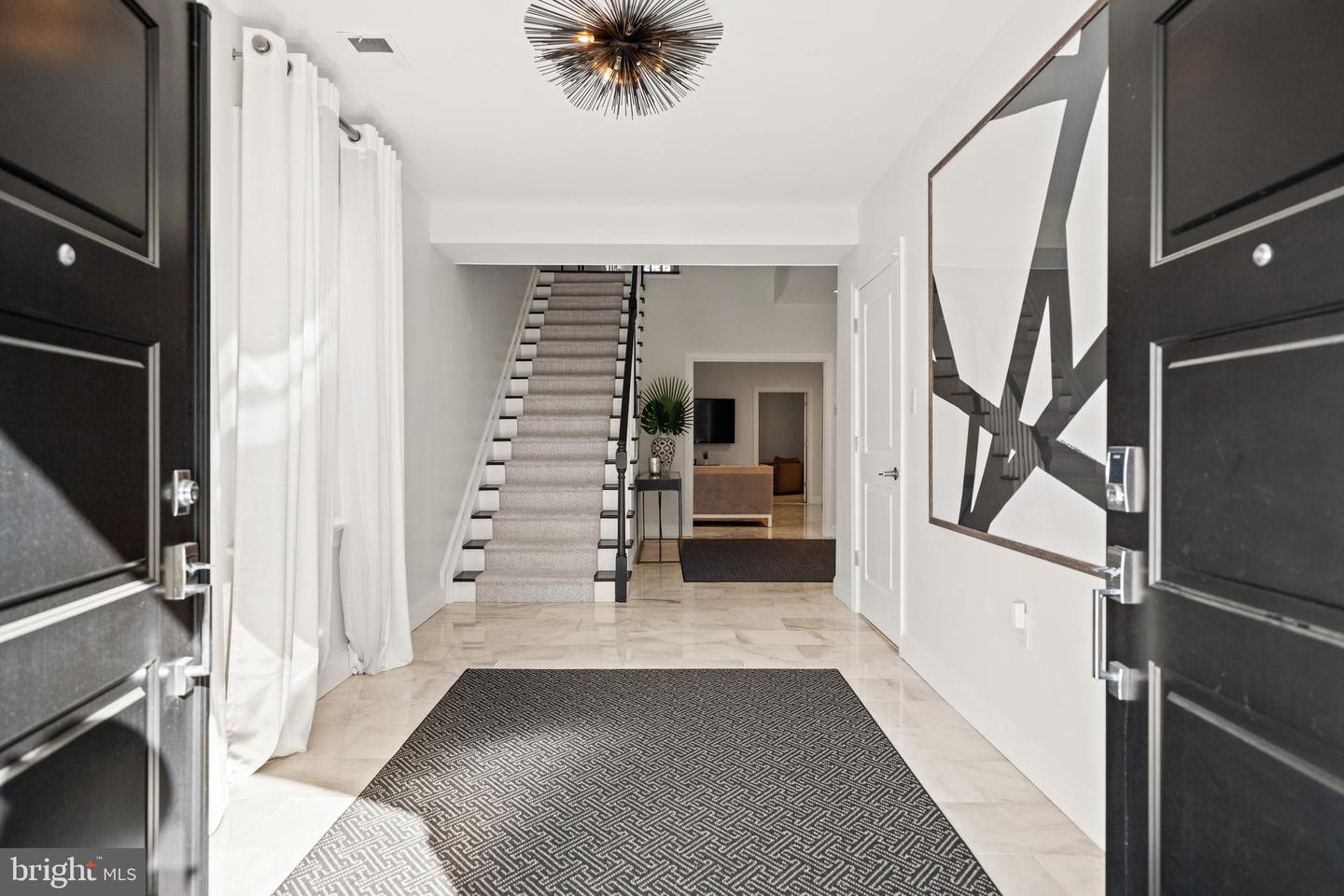 4725 MASSACHUSETTS AVE NW, WASHINGTON, District Of Columbia 20016, 6 Bedrooms Bedrooms, ,4 BathroomsBathrooms,Residential,For sale,4725 MASSACHUSETTS AVE NW,DCDC2240678 MLS # DCDC2240678