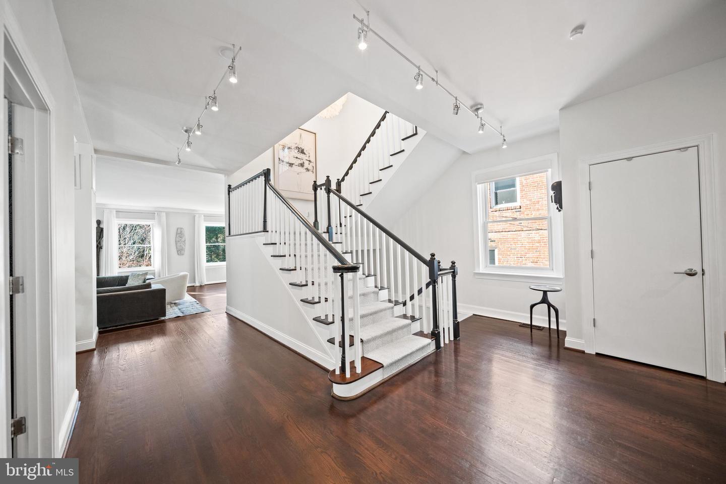 4725 MASSACHUSETTS AVE NW, WASHINGTON, District Of Columbia 20016, 6 Bedrooms Bedrooms, ,4 BathroomsBathrooms,Residential,For sale,4725 MASSACHUSETTS AVE NW,DCDC2240678 MLS # DCDC2240678