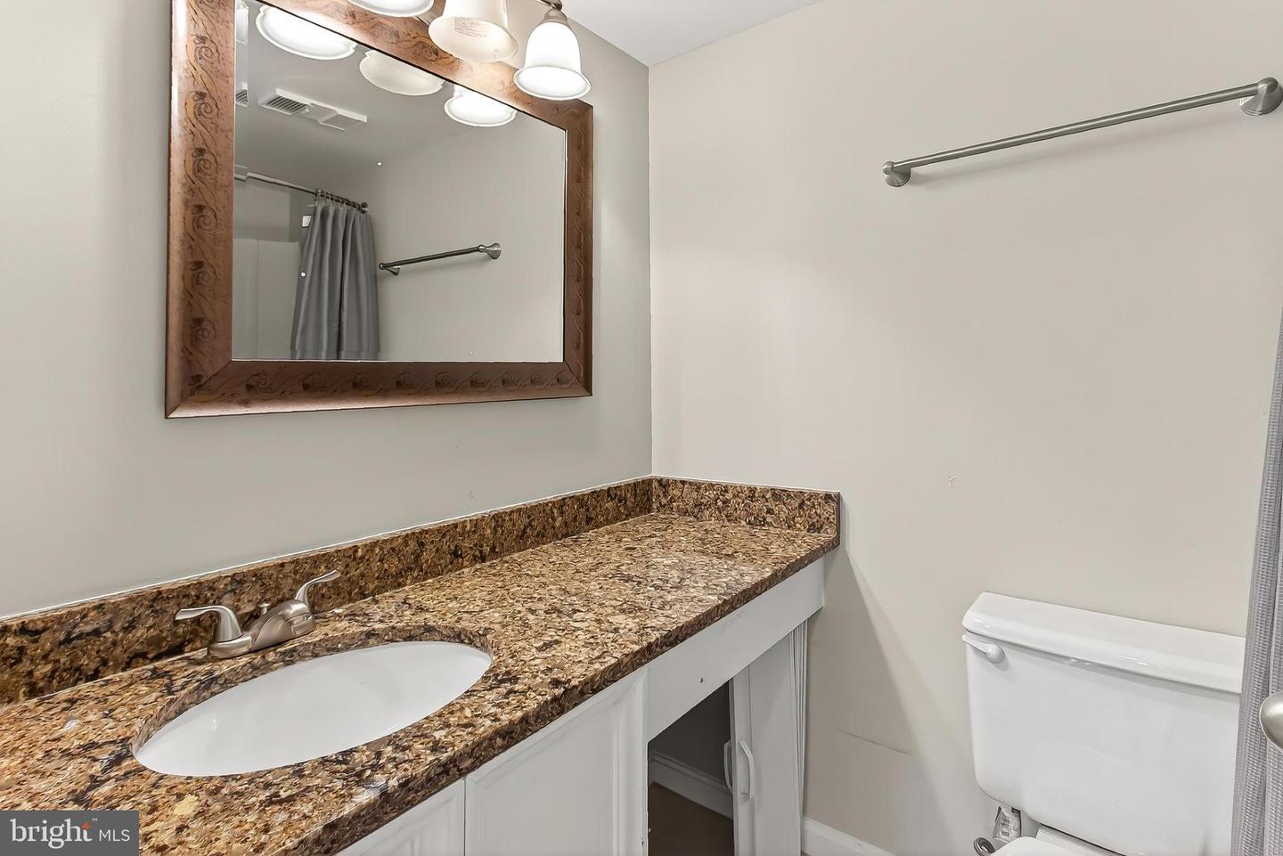 5833 COVE LANDING RD #304, BURKE, Virginia 22015, 2 Bedrooms Bedrooms, 7 Rooms Rooms,2 BathroomsBathrooms,Residential,For sale,5833 COVE LANDING RD #304,VAFX2285130 MLS # VAFX2285130