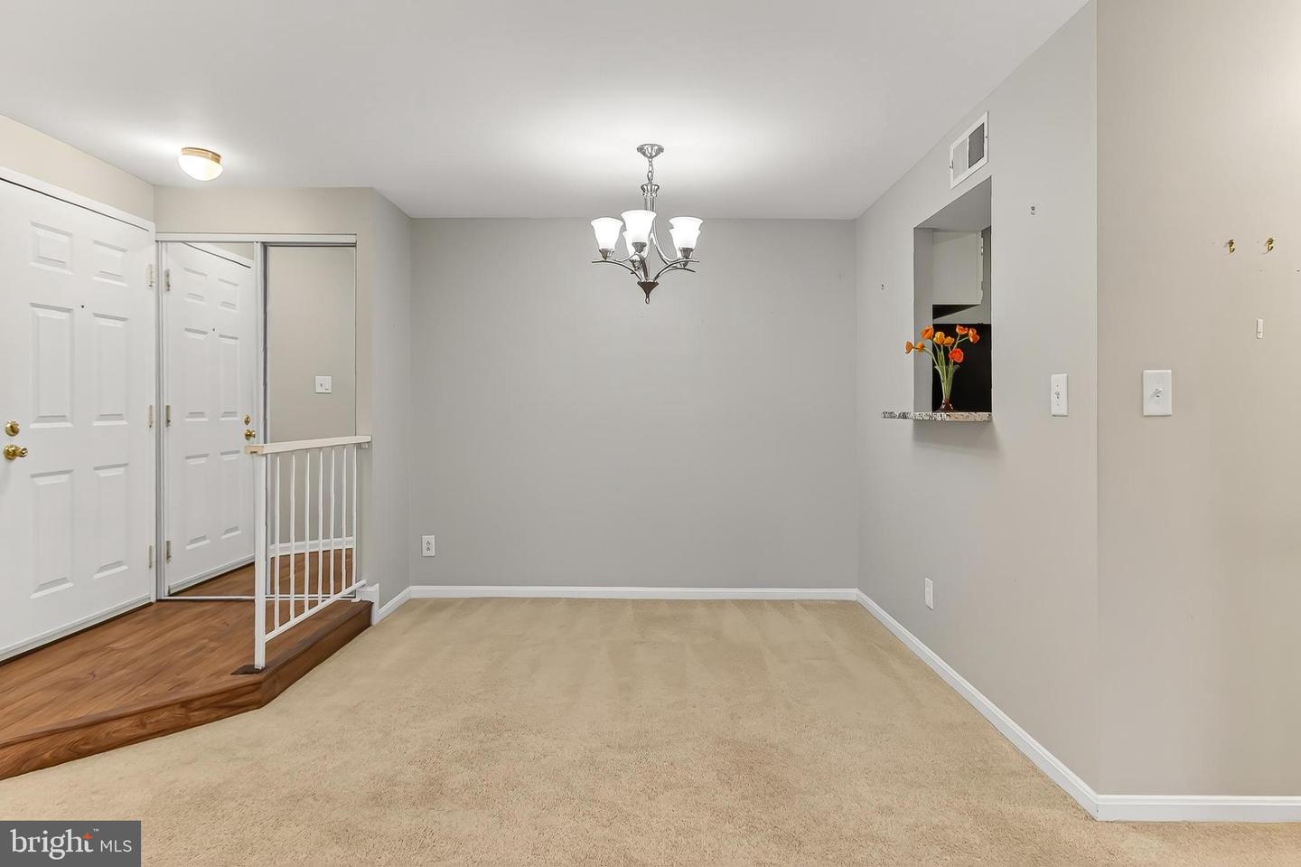 5833 COVE LANDING RD #304, BURKE, Virginia 22015, 2 Bedrooms Bedrooms, 7 Rooms Rooms,2 BathroomsBathrooms,Residential,For sale,5833 COVE LANDING RD #304,VAFX2285130 MLS # VAFX2285130